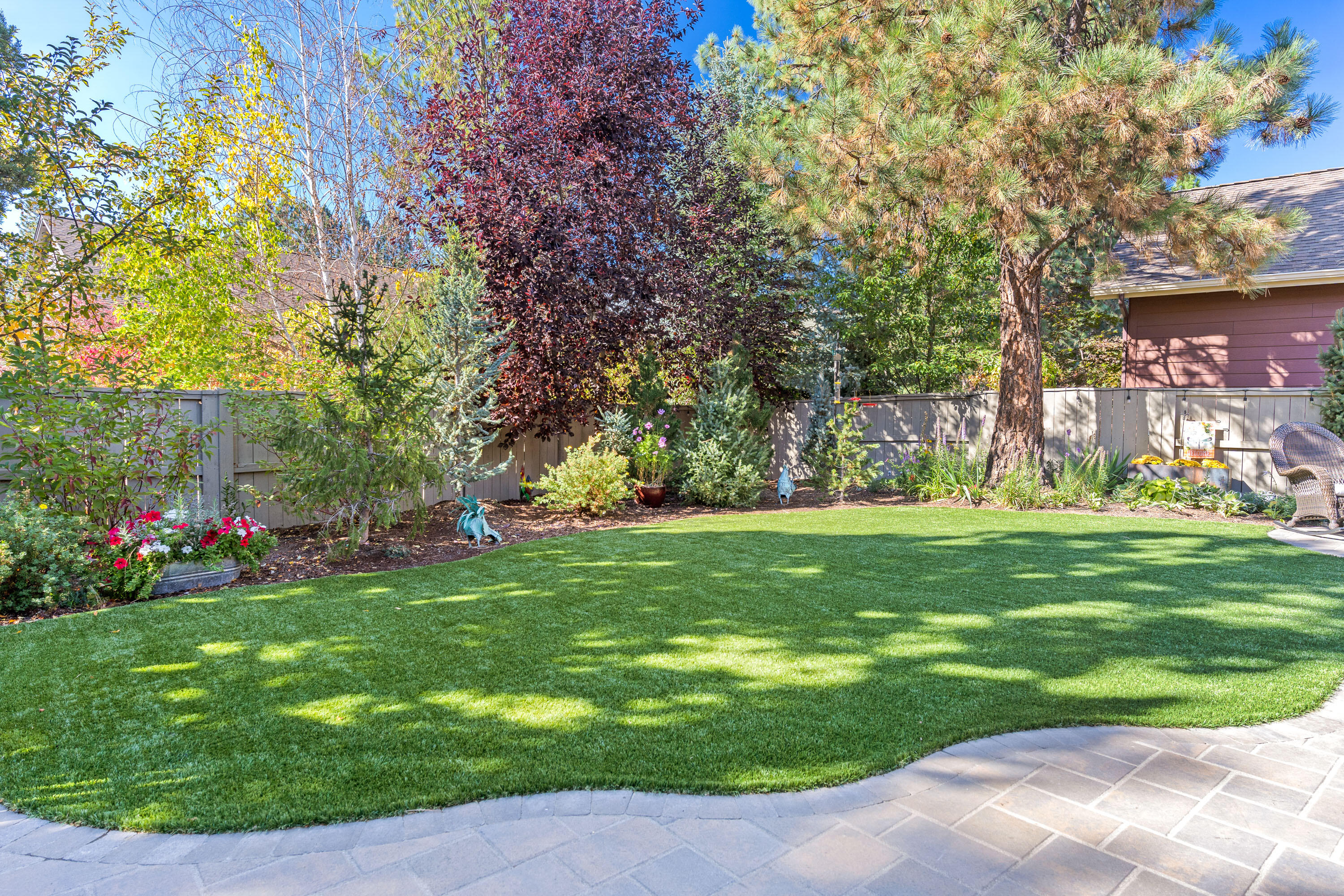 60809 Whitney Place
