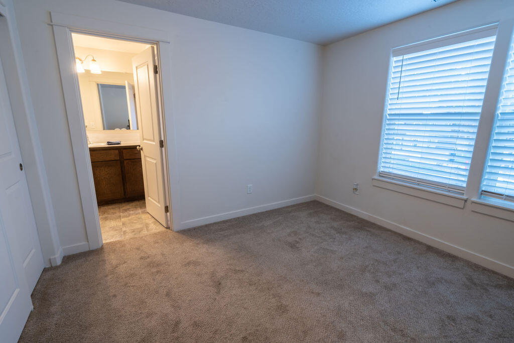 1169 W Williamson Avenue