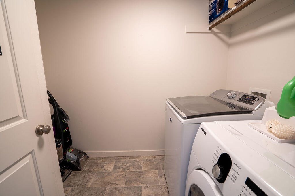 1169 W Williamson Avenue