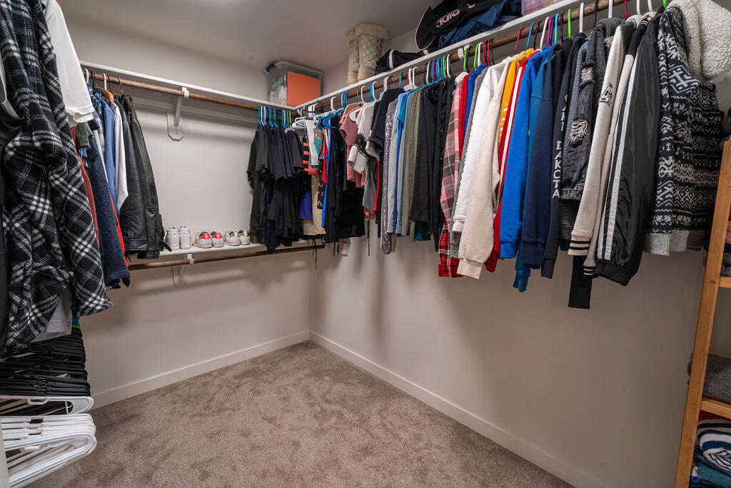 1169 W Williamson Avenue