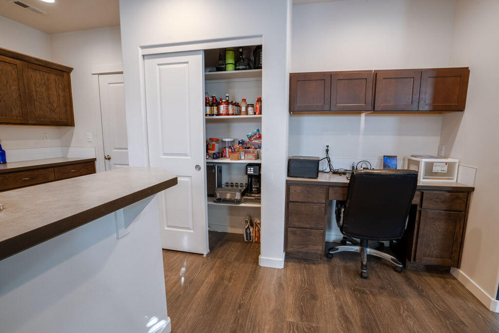 1169 W Williamson Avenue