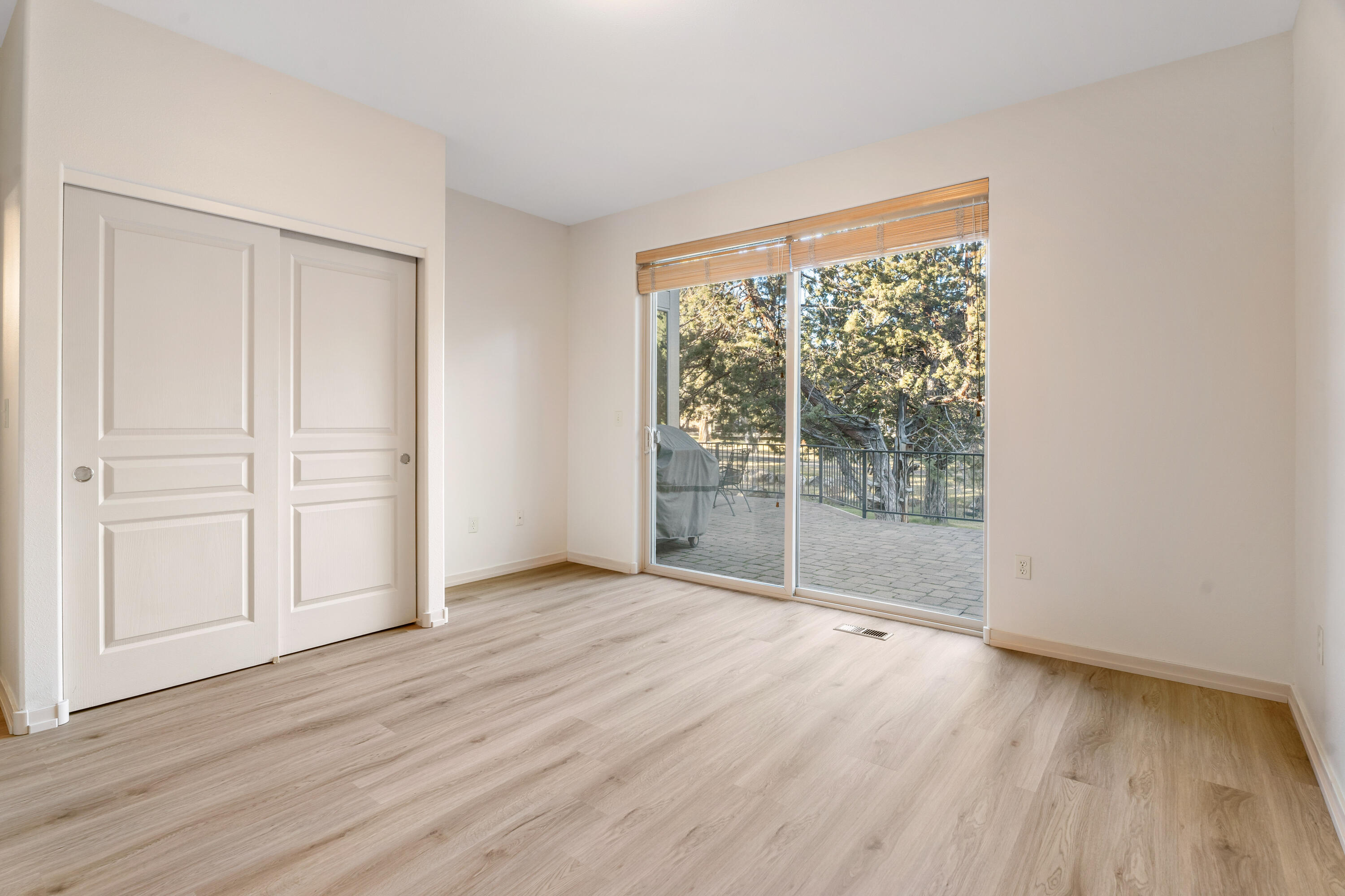 1238 Highland View Loop