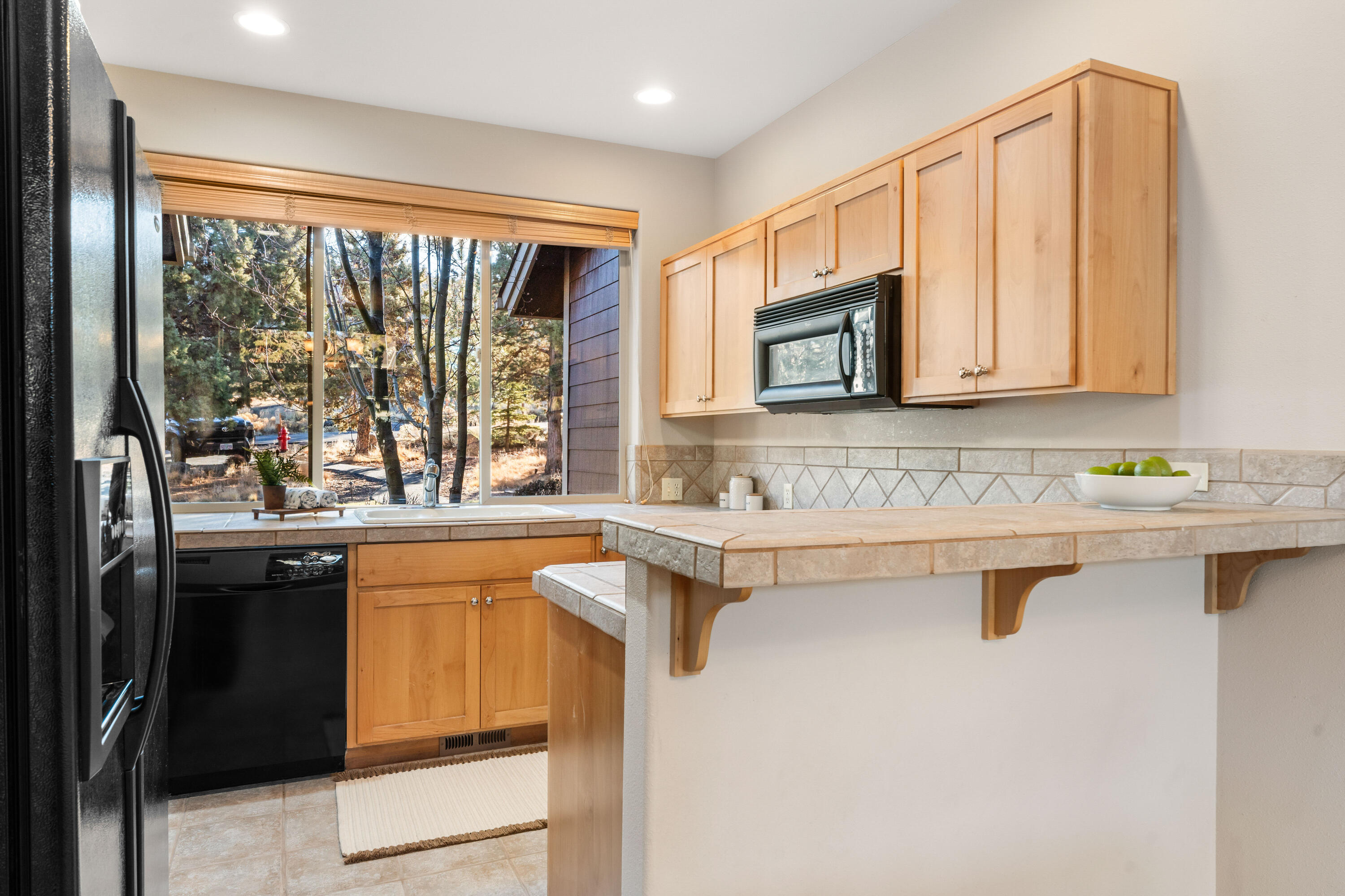1238 Highland View Loop