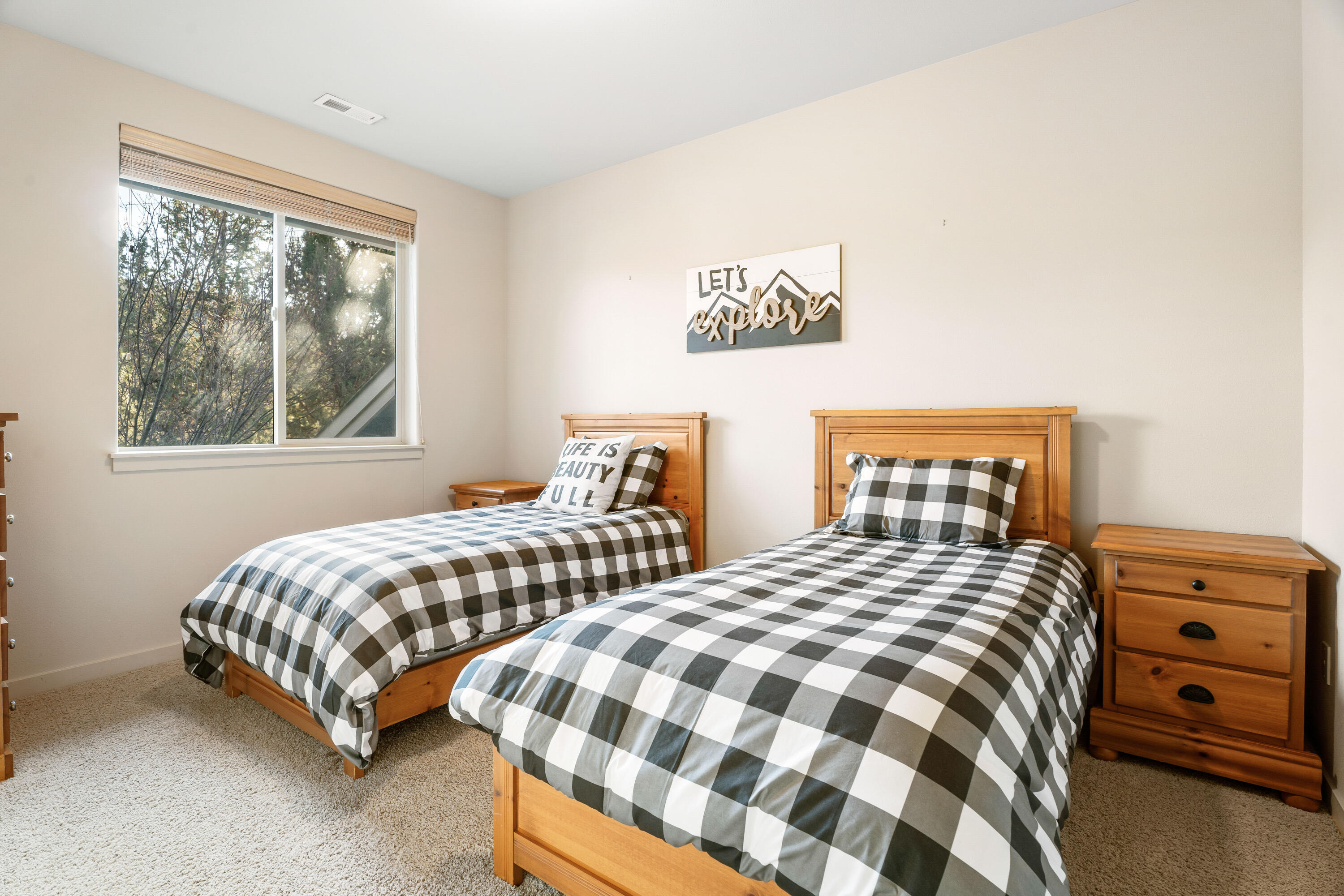 1238 Highland View Loop