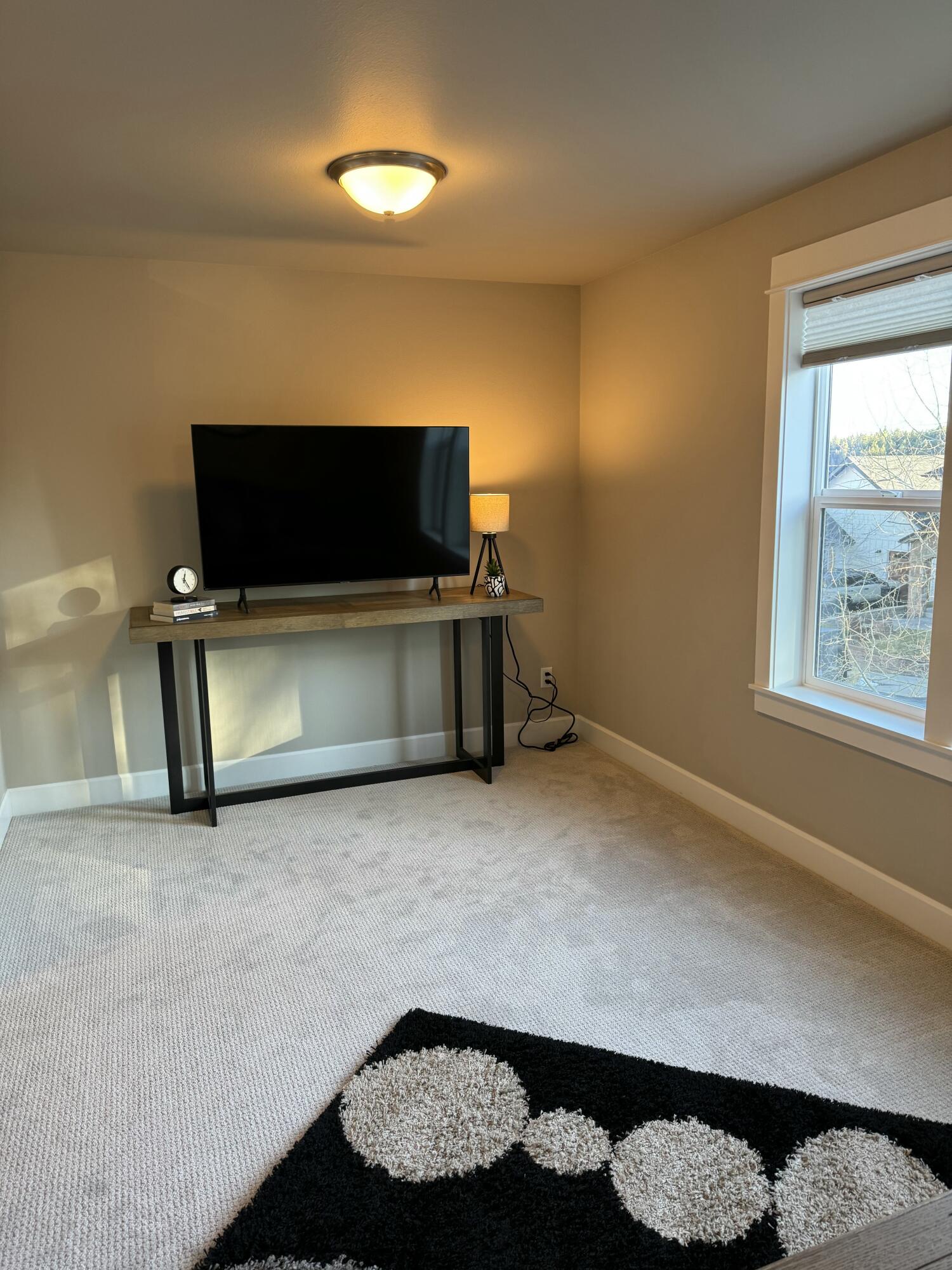1084 E Horse Back Trail