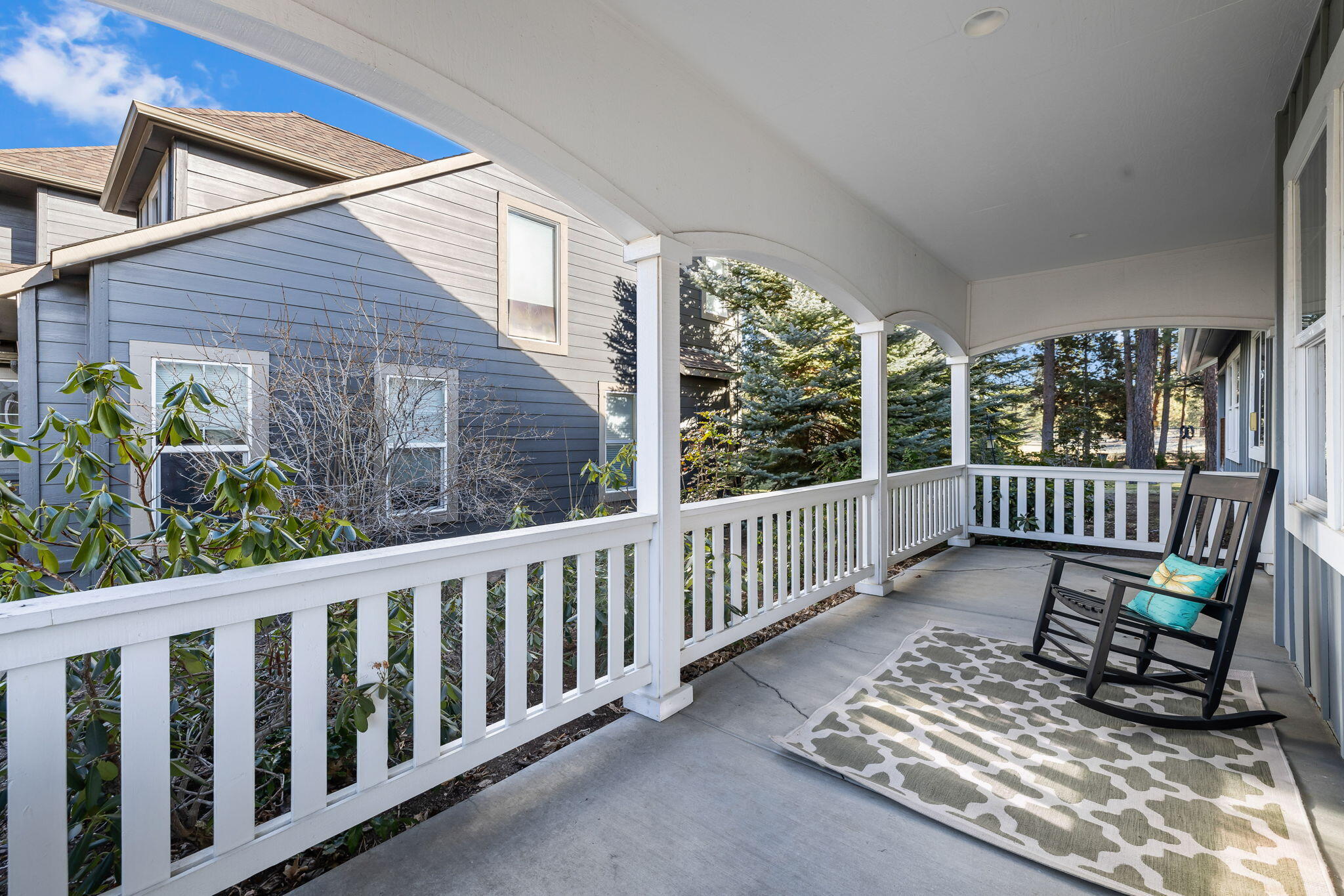 19385 Blue Lake Loop