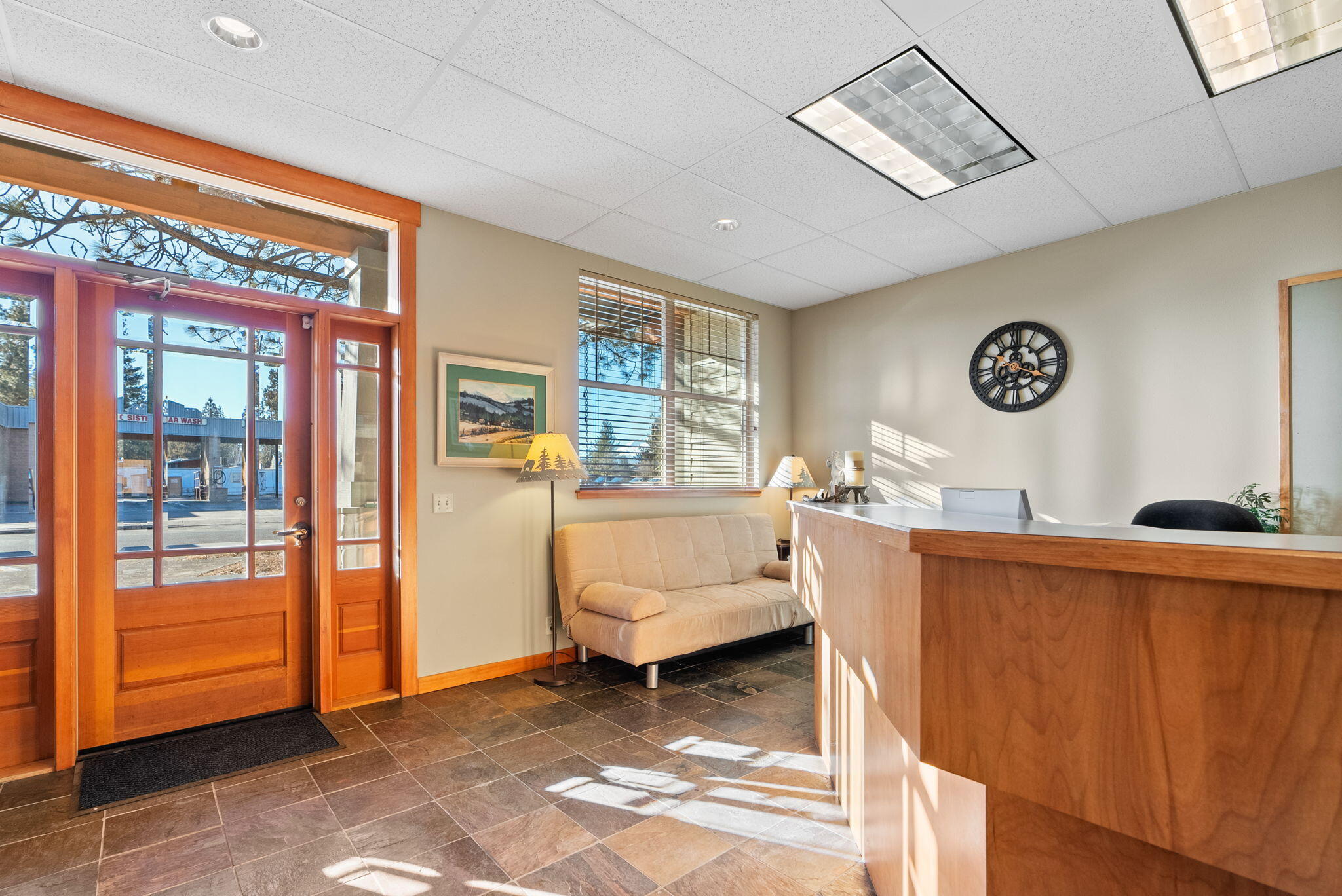 392 W Main Avenue, 2