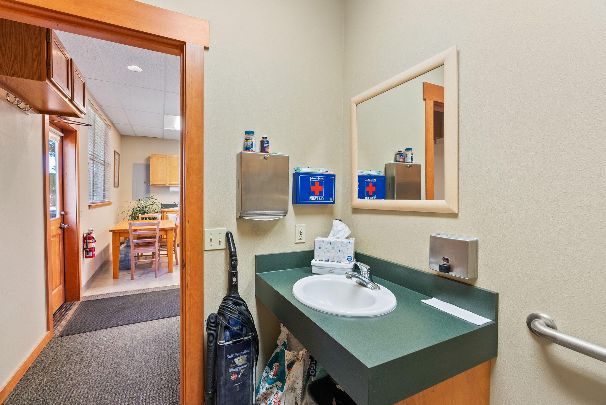 392 W Main Avenue, 2