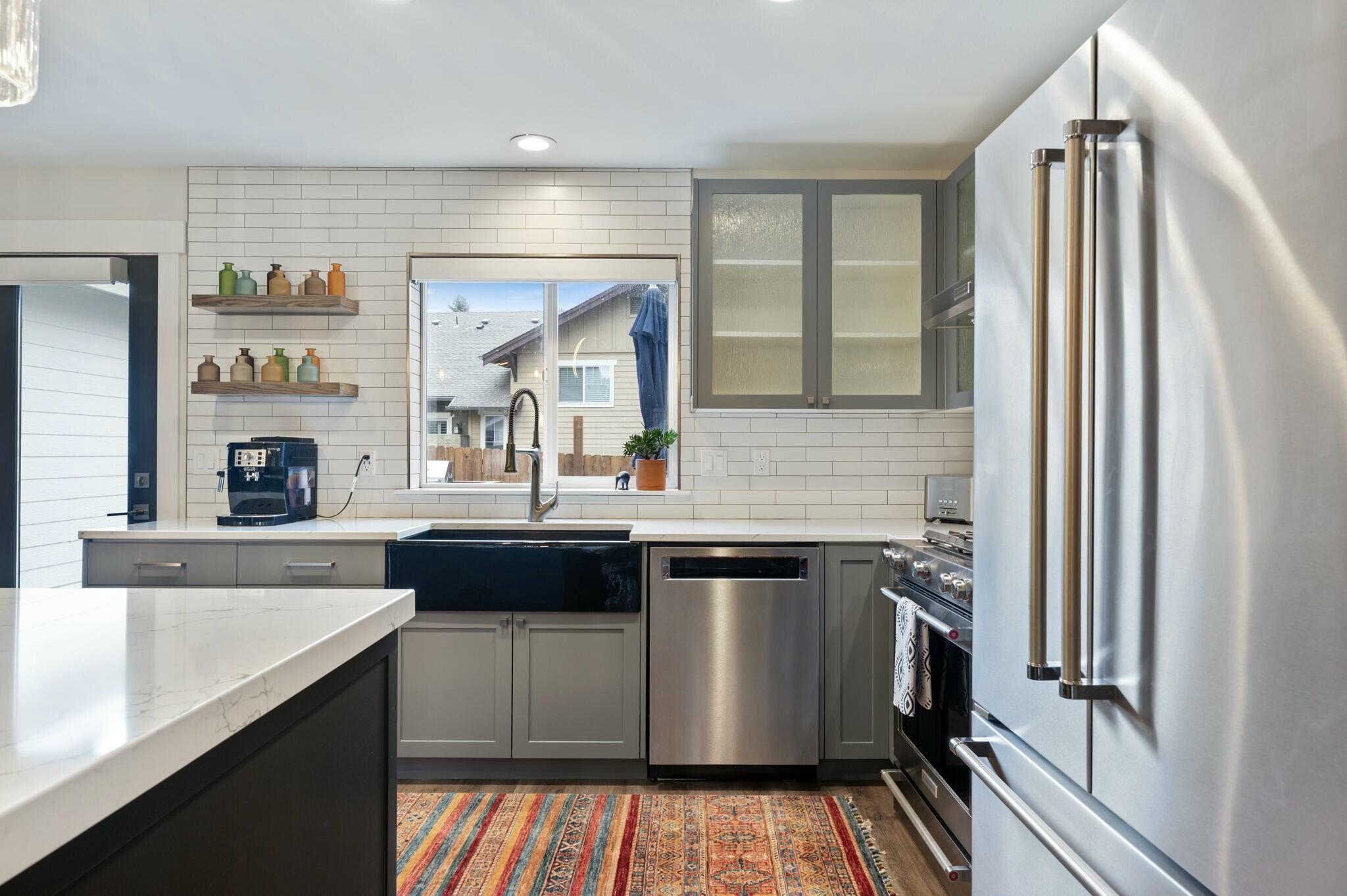 2122 NW Torrey Pines Drive