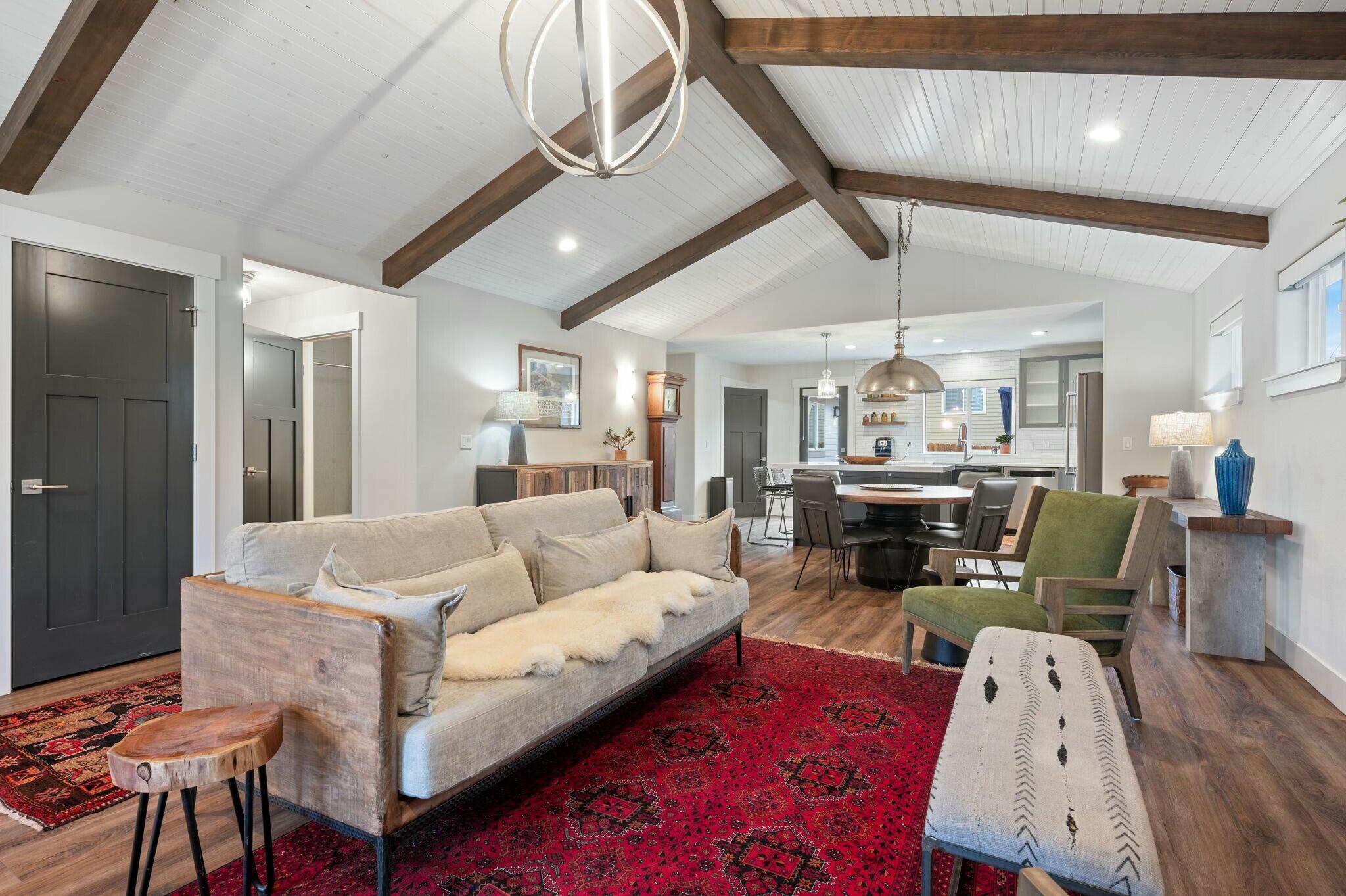 2122 NW Torrey Pines Drive