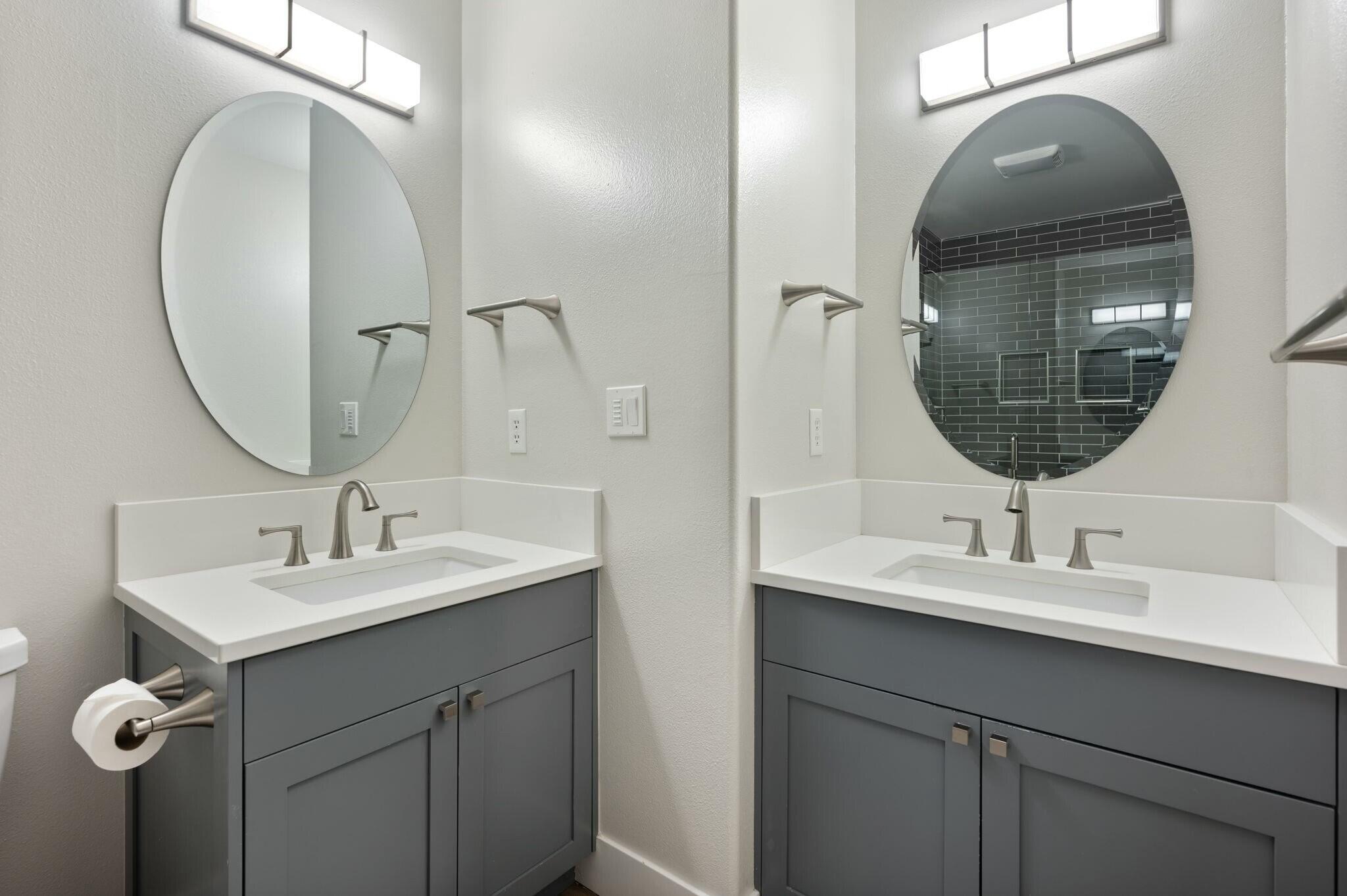 2122 NW Torrey Pines Drive