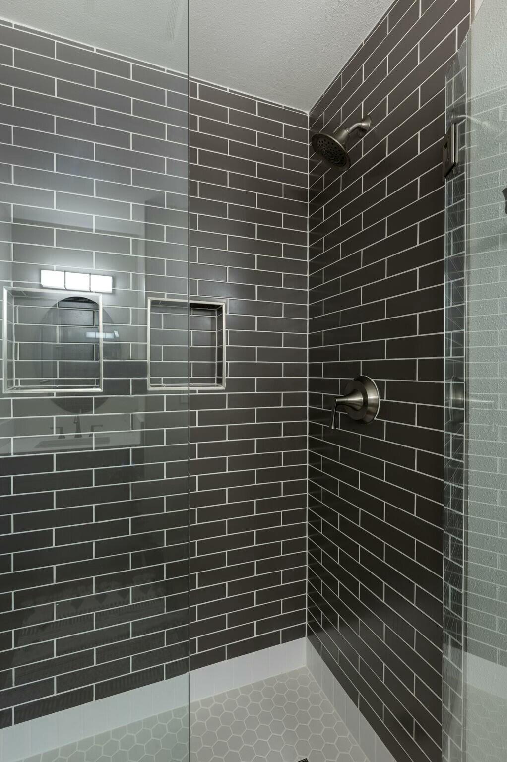 2122 NW Torrey Pines Drive