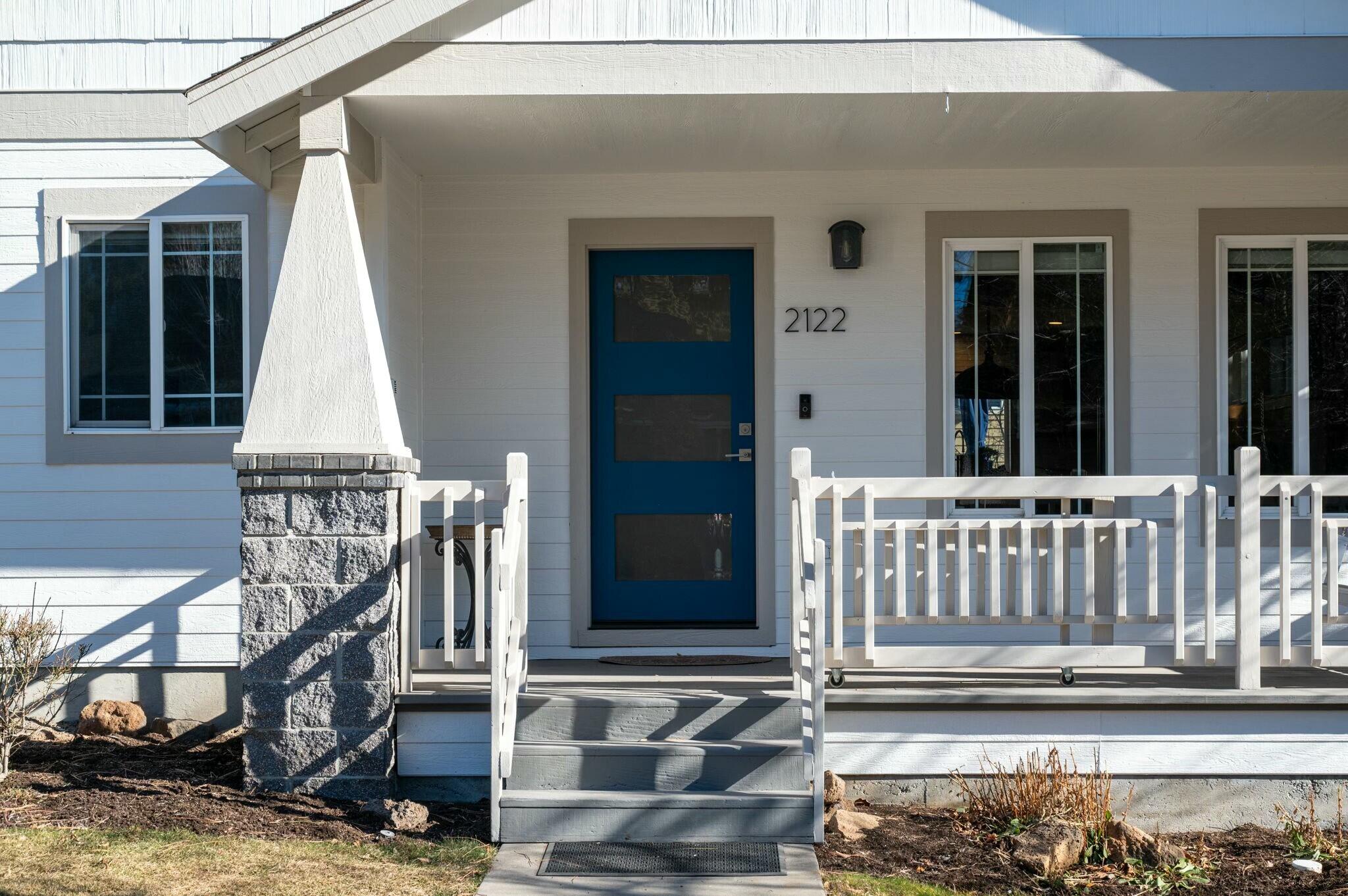 2122 NW Torrey Pines Drive