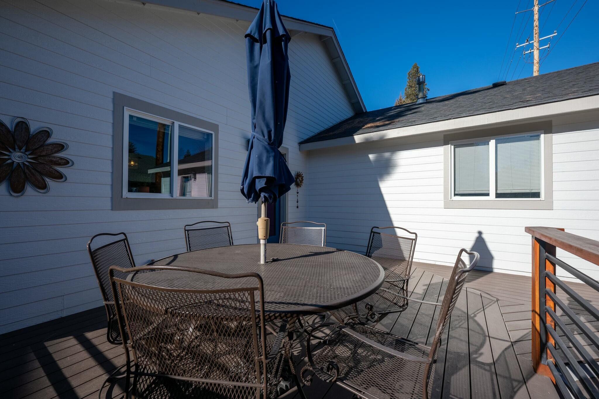 2122 NW Torrey Pines Drive