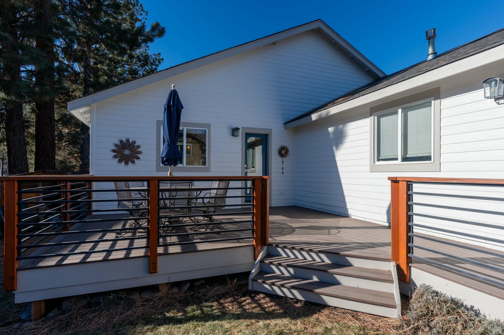 2122 NW Torrey Pines Drive