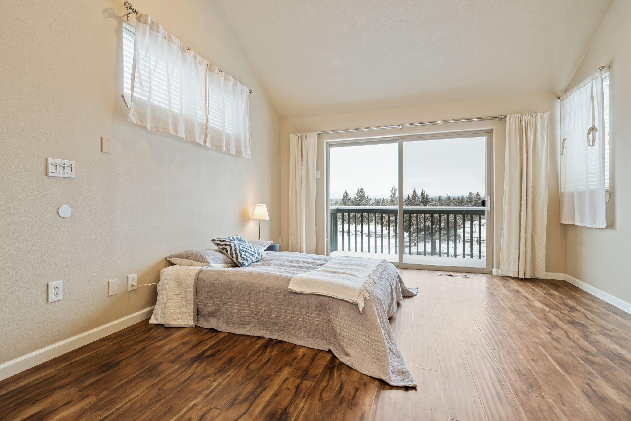 17909 Cascade Estates Drive