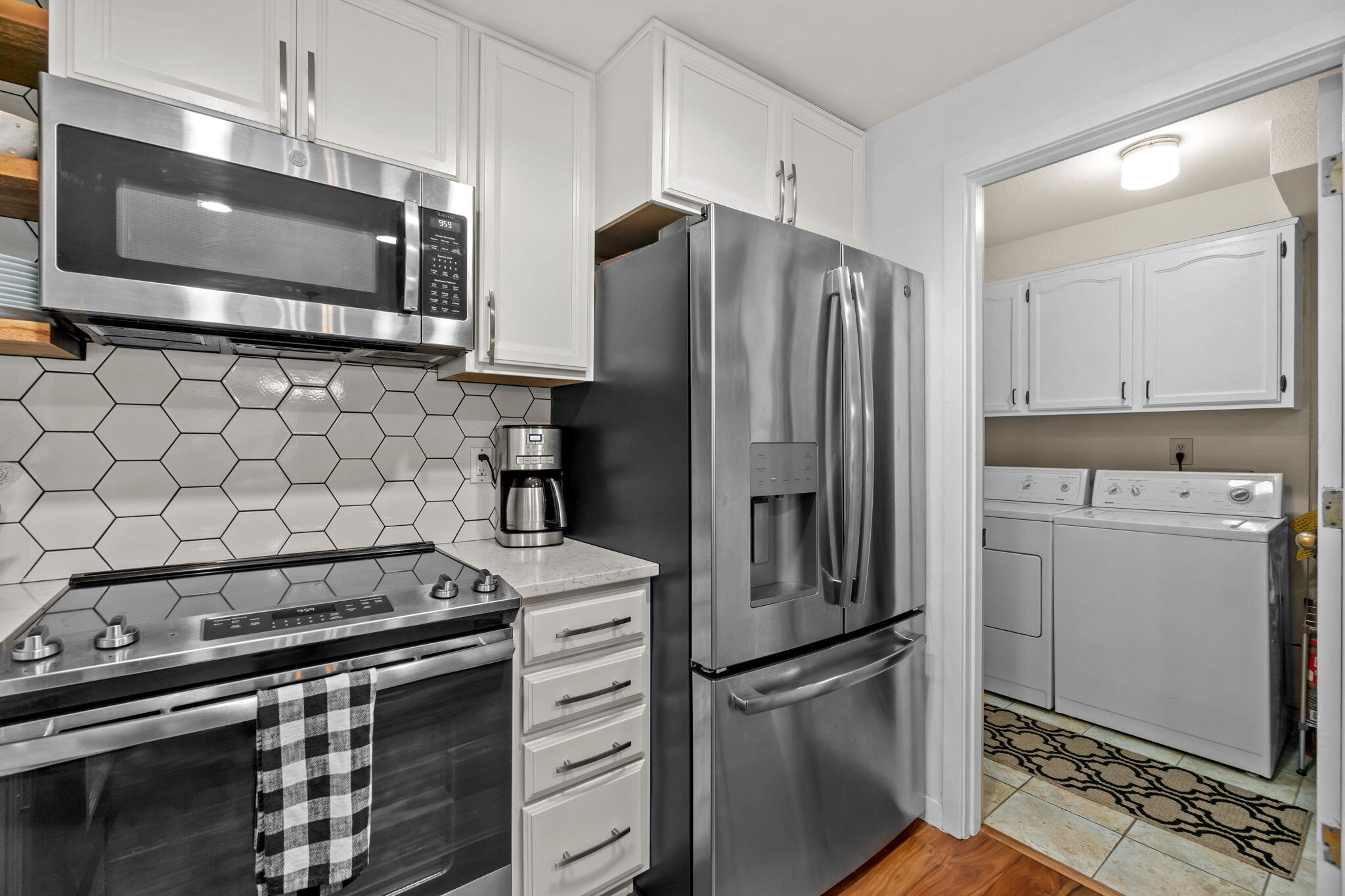 70820 Hyacinth, SH26