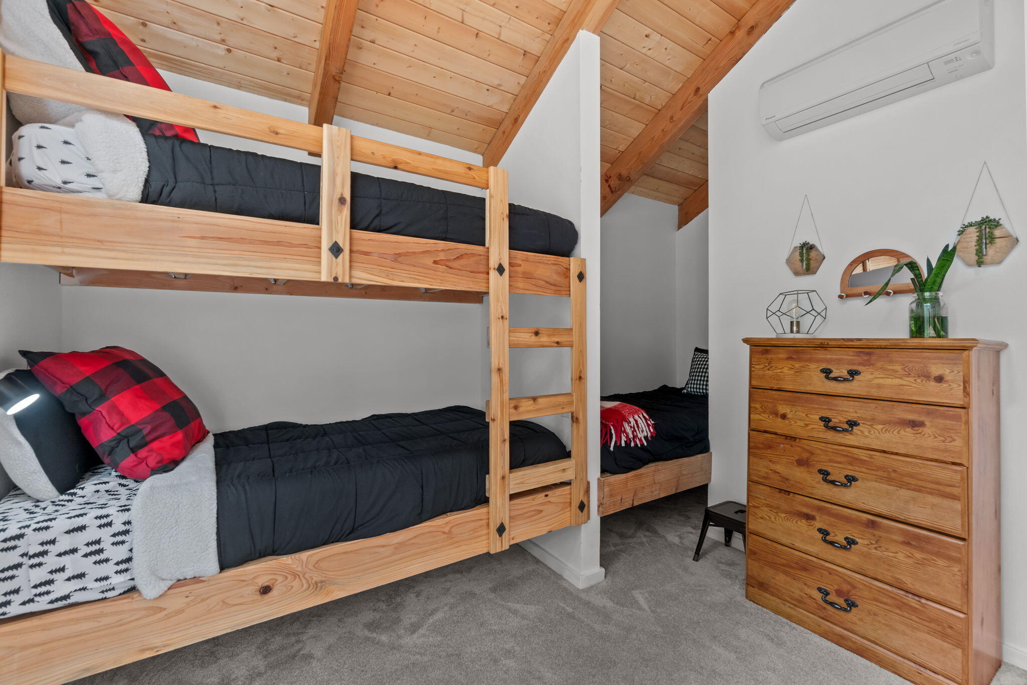 70820 Hyacinth, SH26