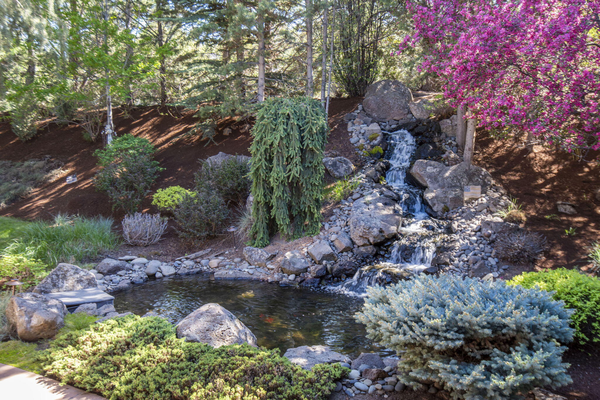 1010 NW Yosemite Drive