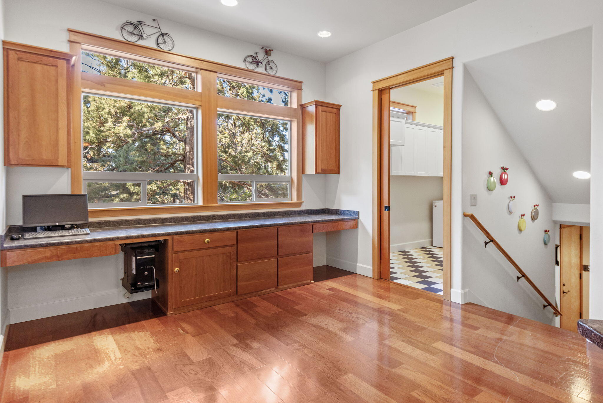 1010 NW Yosemite Drive