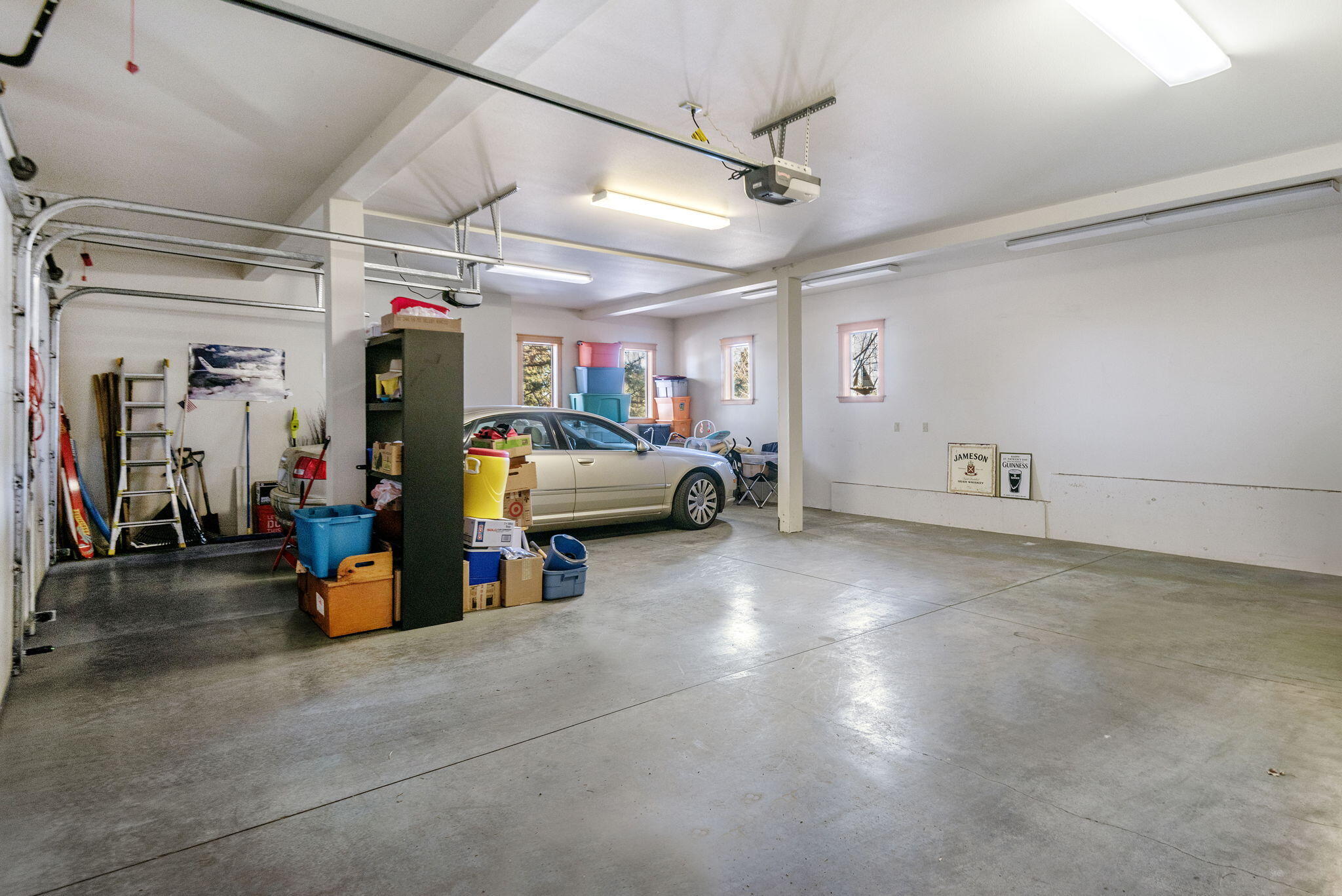 1010 NW Yosemite Drive