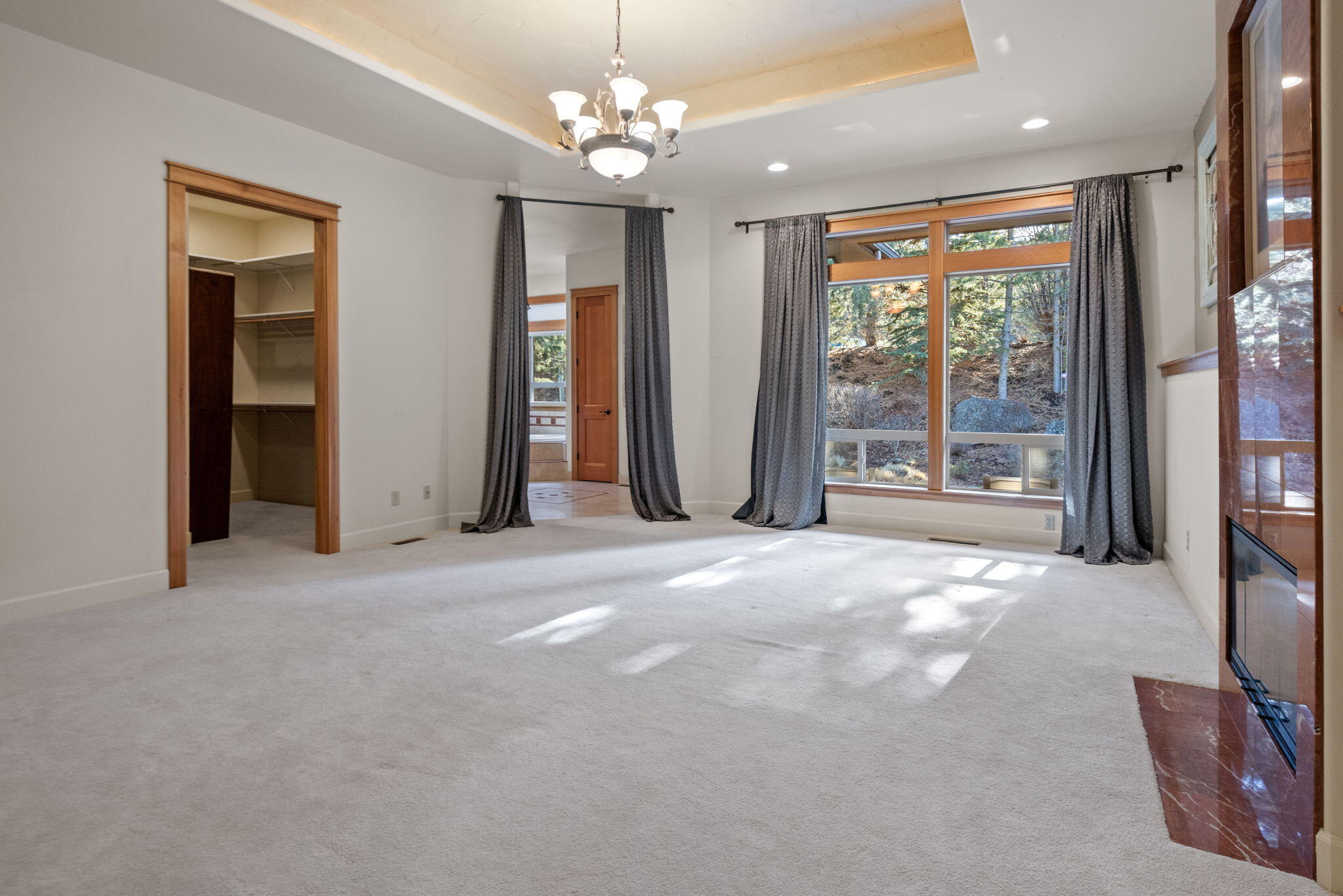 1010 NW Yosemite Drive