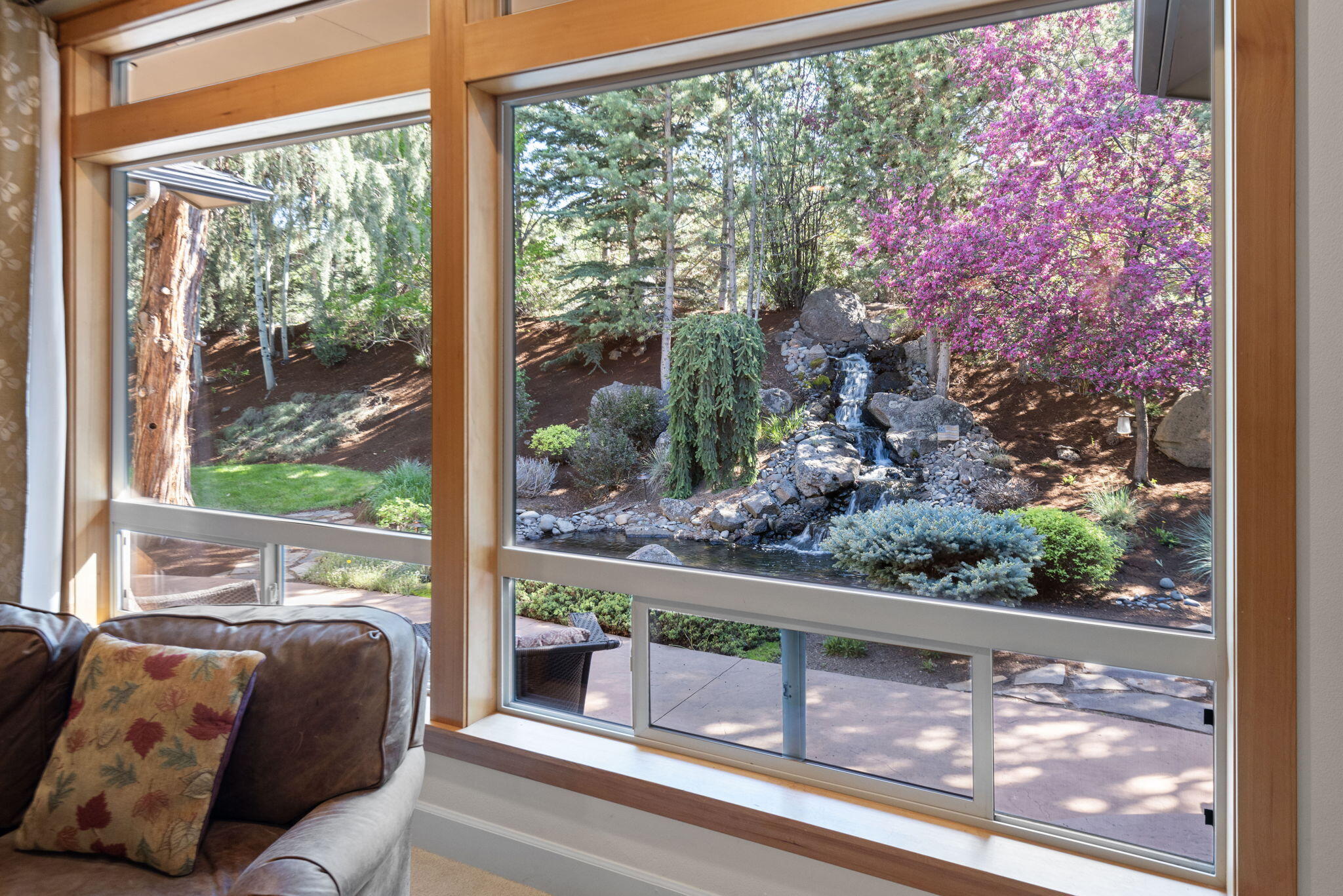 1010 NW Yosemite Drive