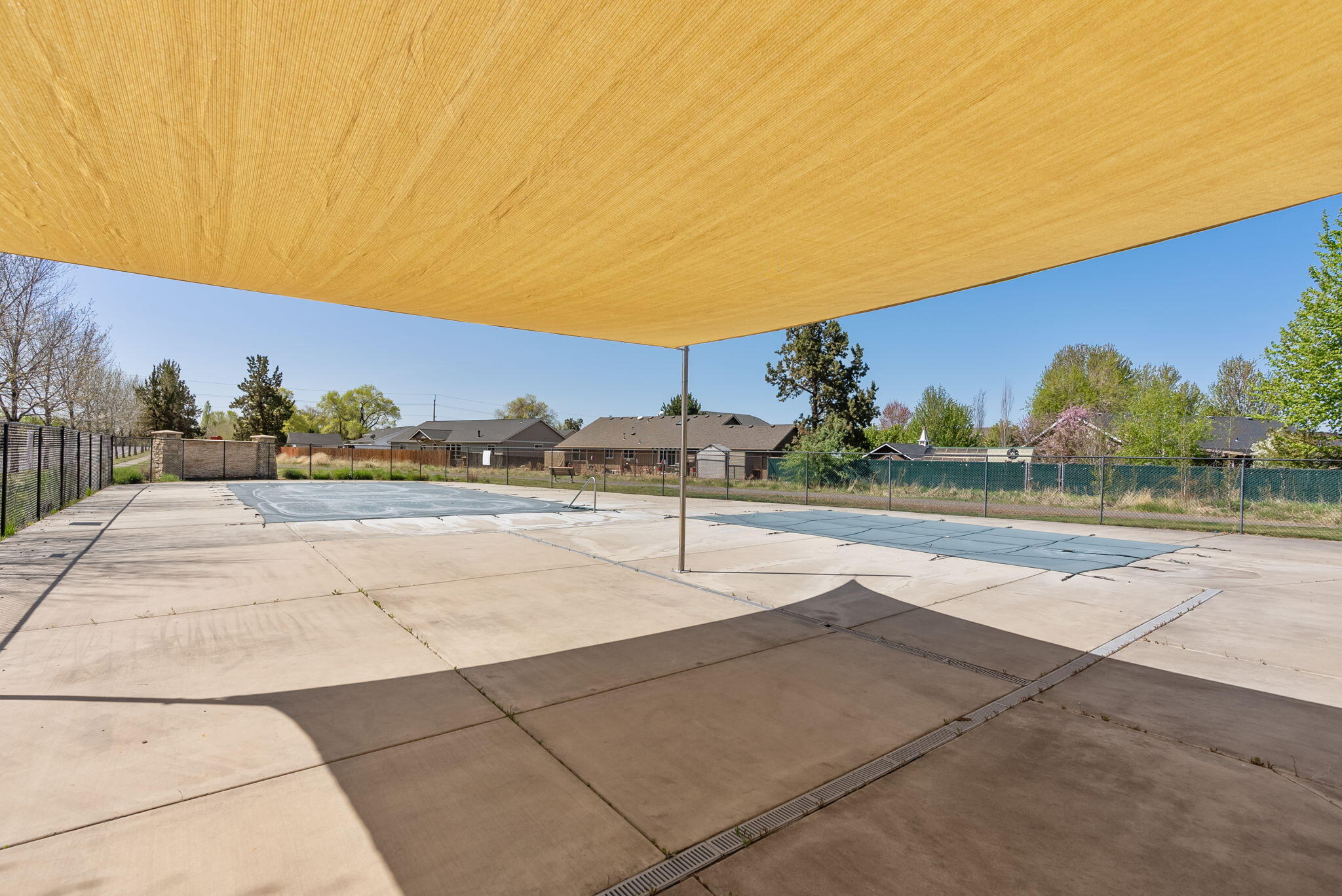 2749 NW Cedar Avenue