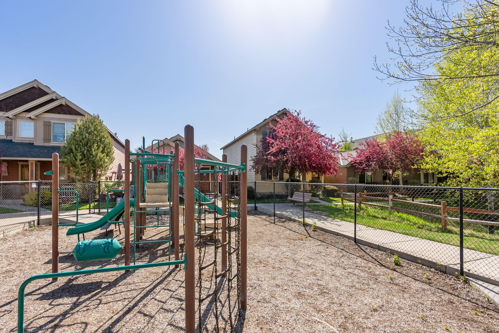 2749 NW Cedar Avenue