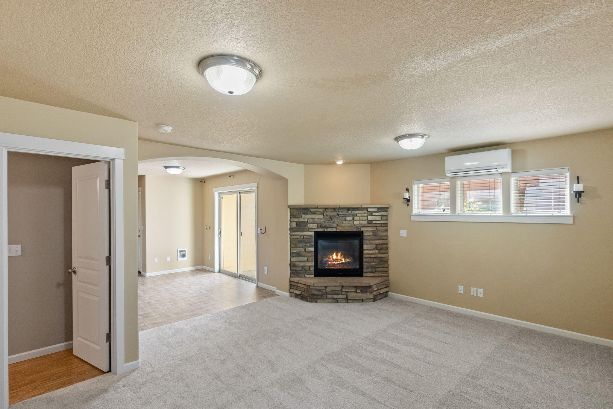 2749 NW Cedar Avenue