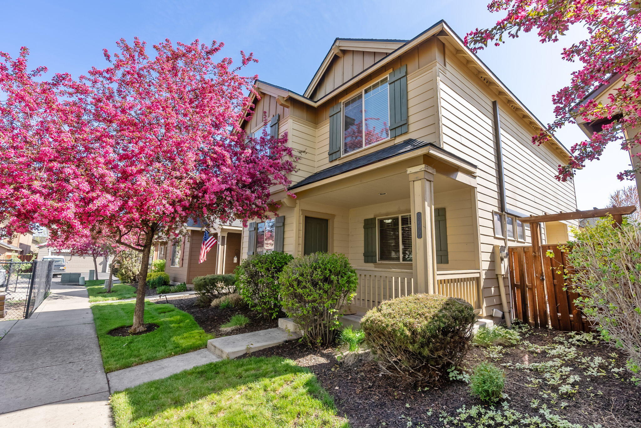 2749 NW Cedar Avenue