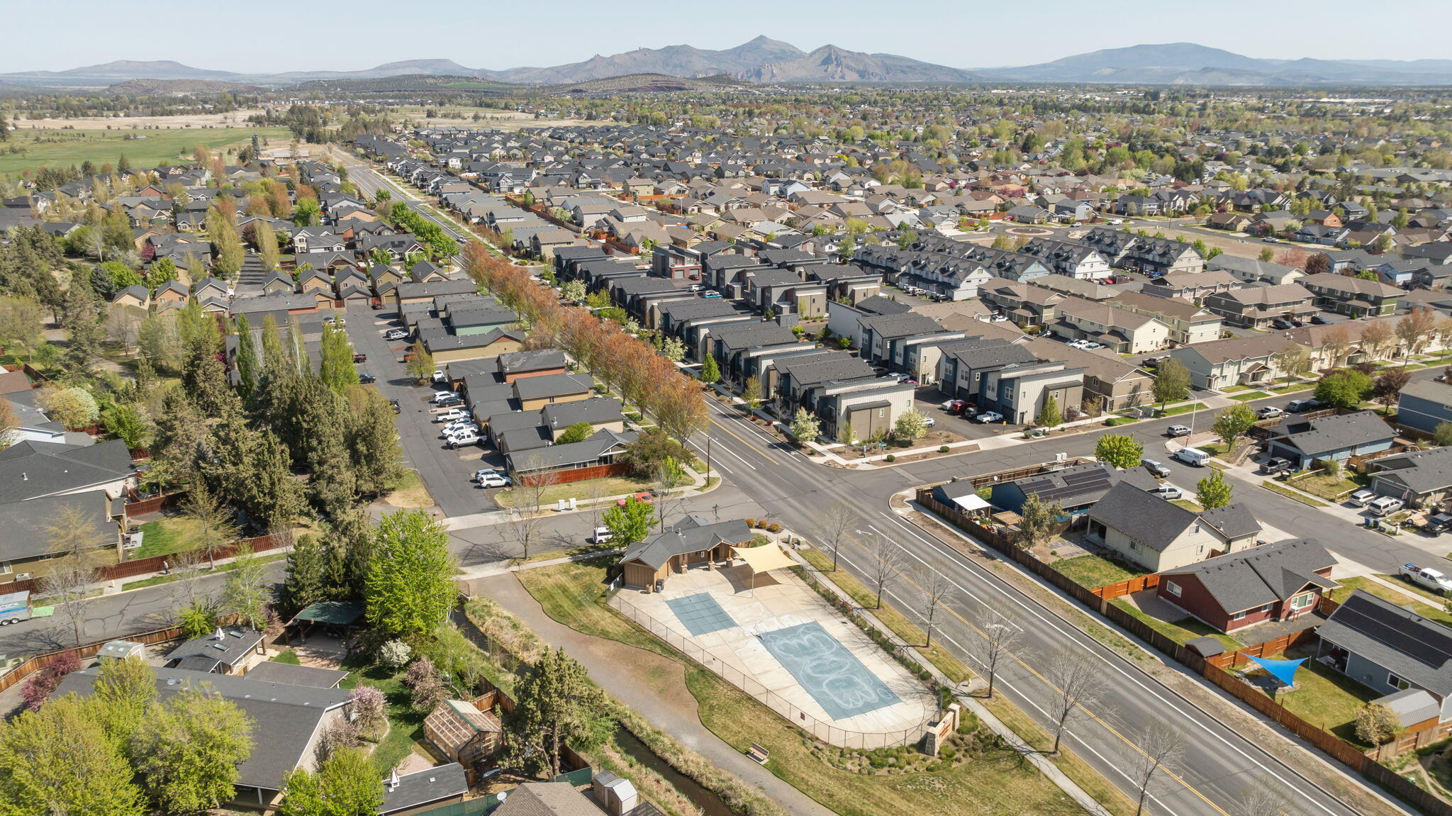 2749 NW Cedar Avenue