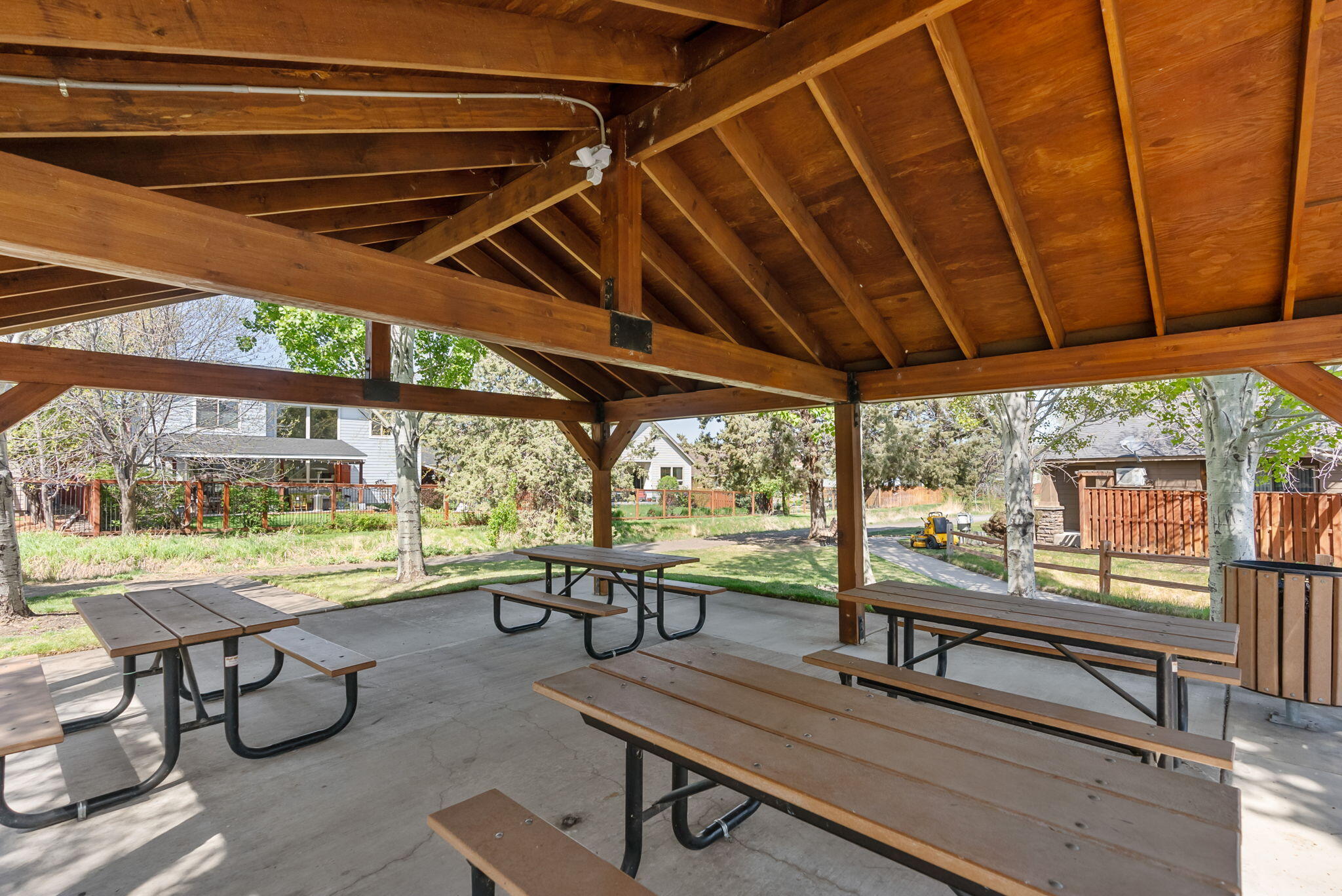 2749 NW Cedar Avenue