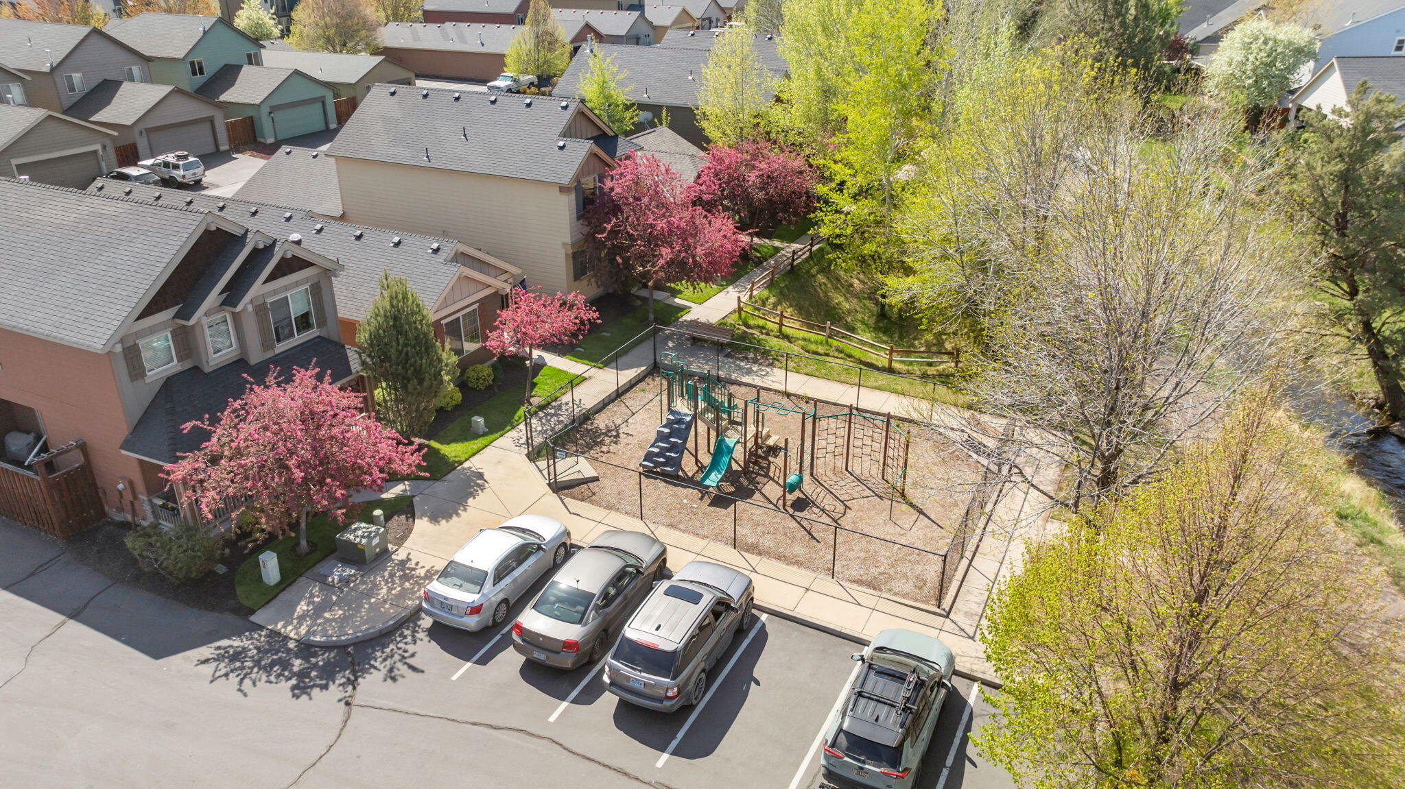 2749 NW Cedar Avenue