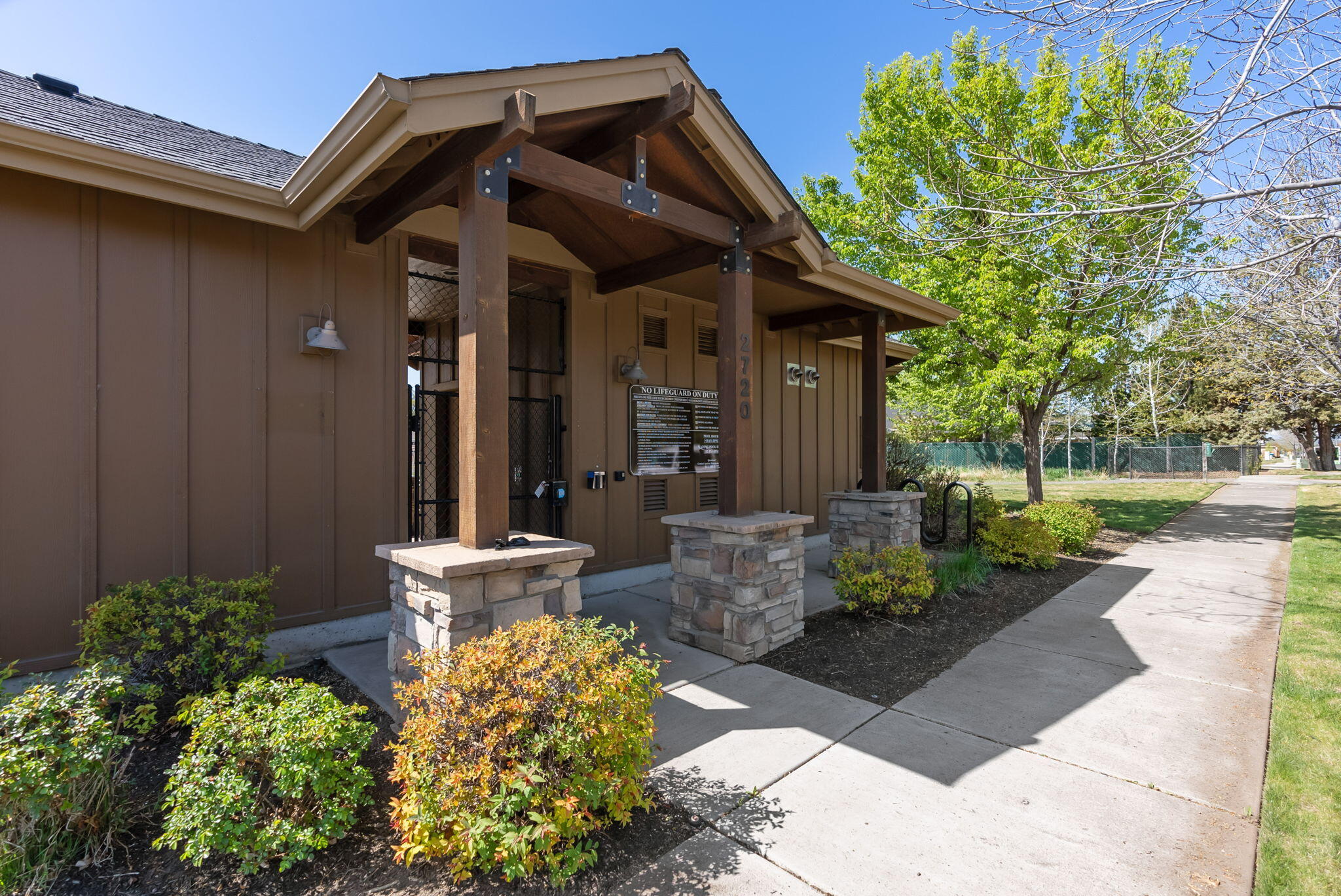 2749 NW Cedar Avenue