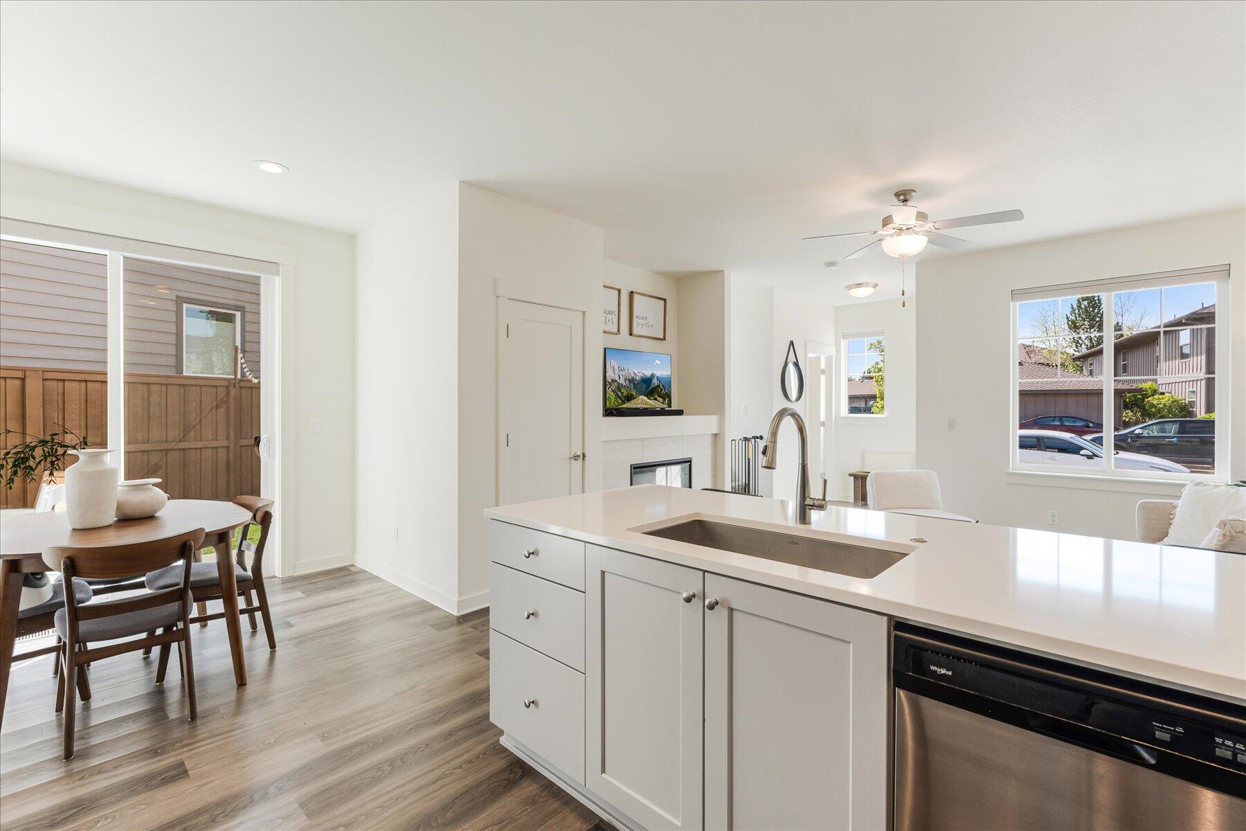 2406 NE Victor Place