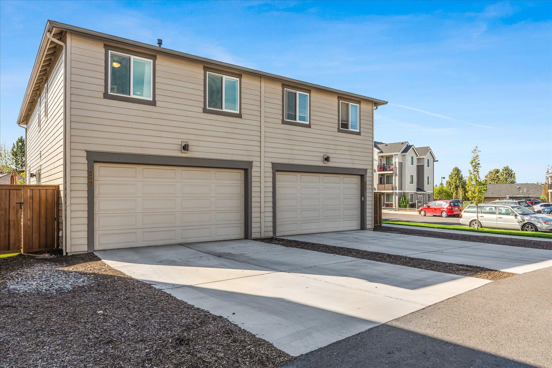 2406 NE Victor Place