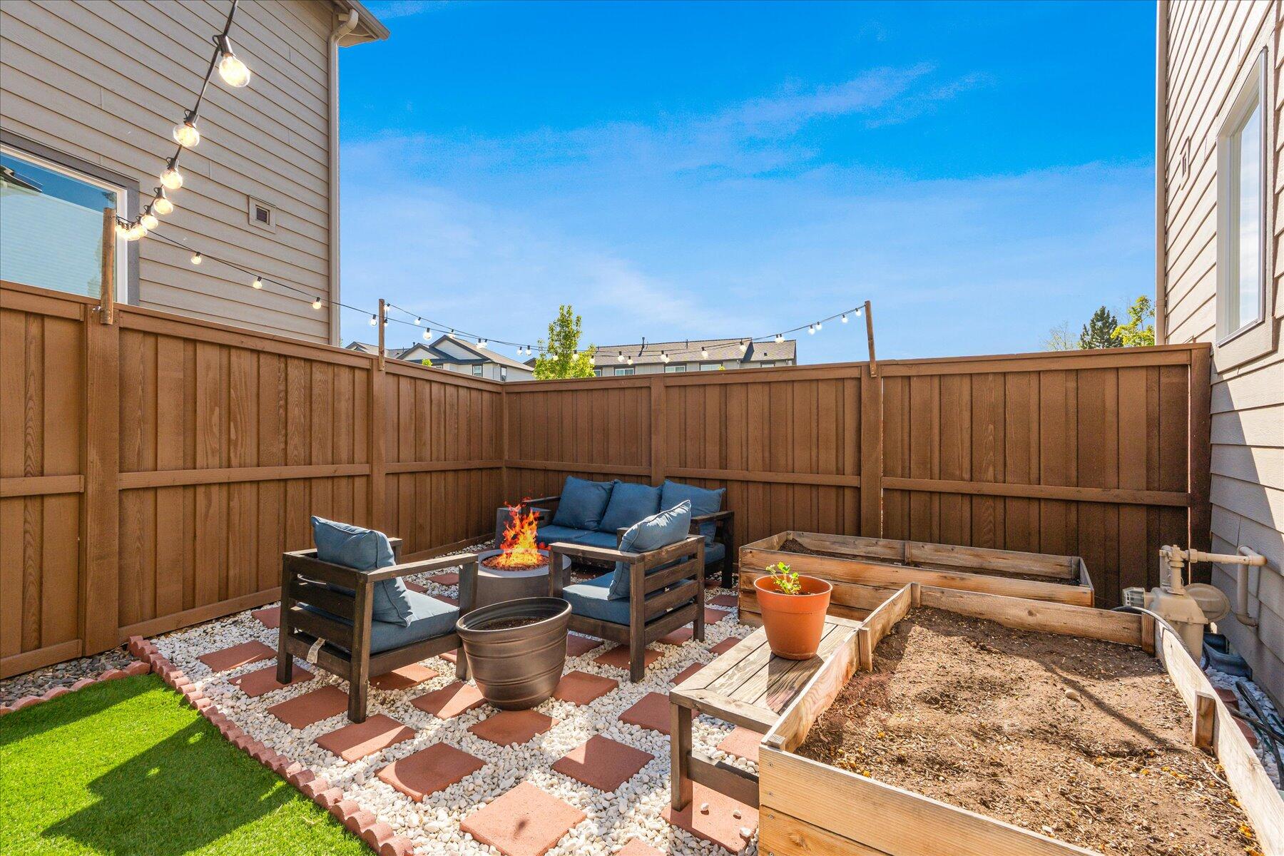 2406 NE Victor Place