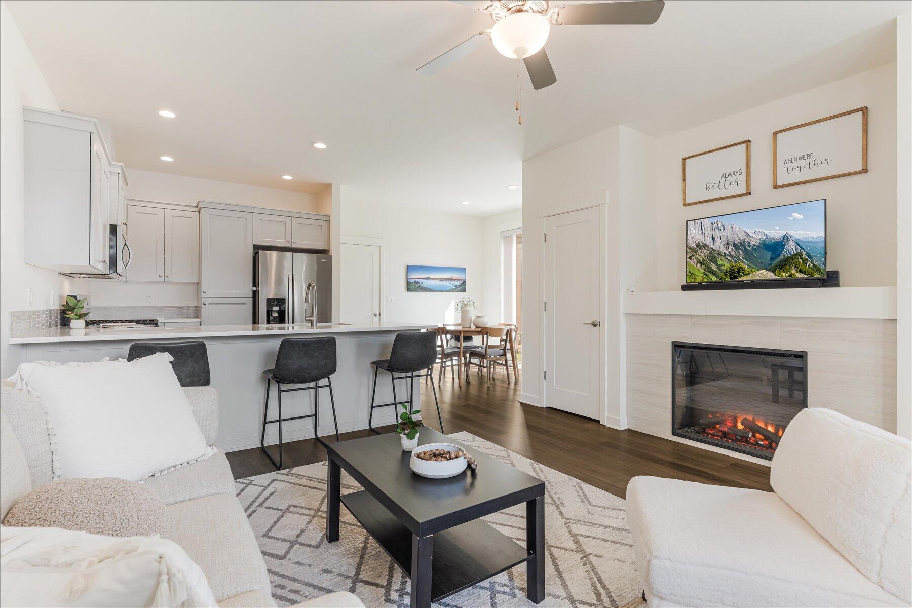 2406 NE Victor Place