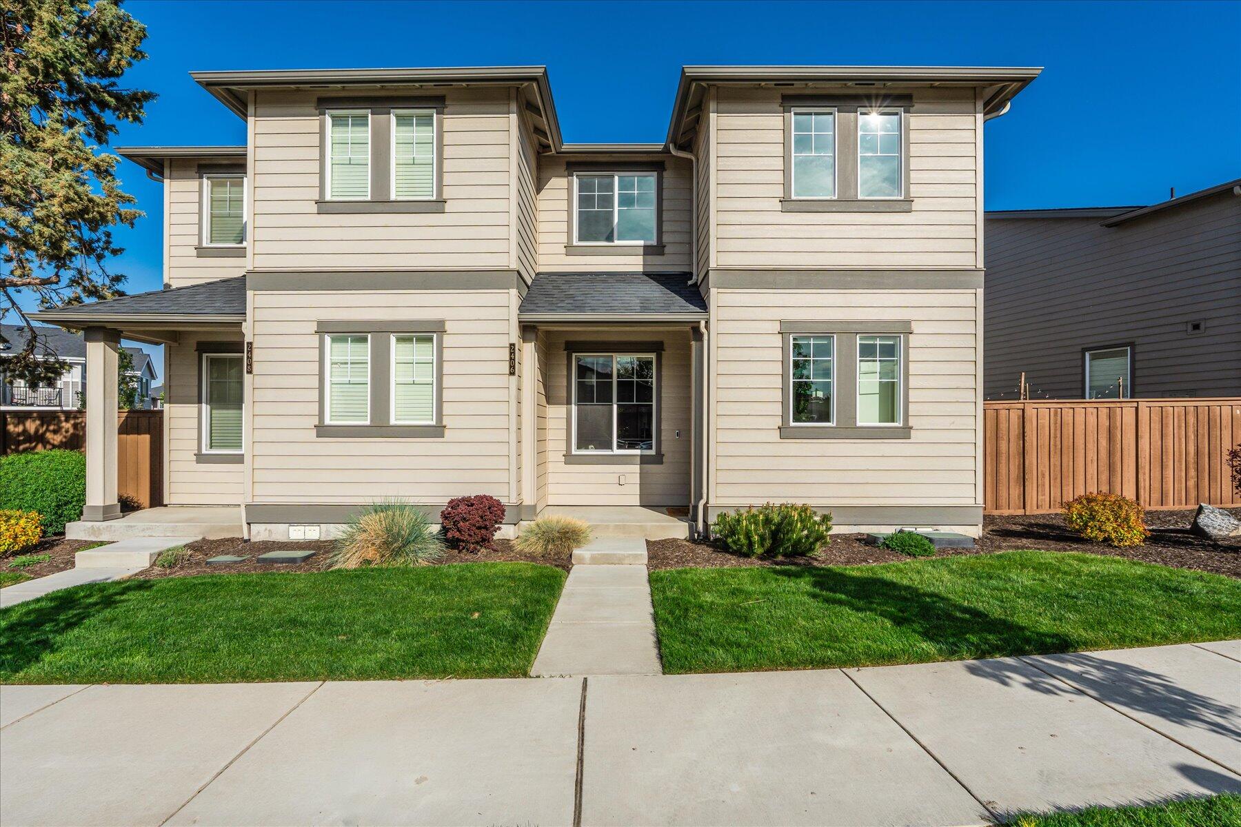 2406 NE Victor Place