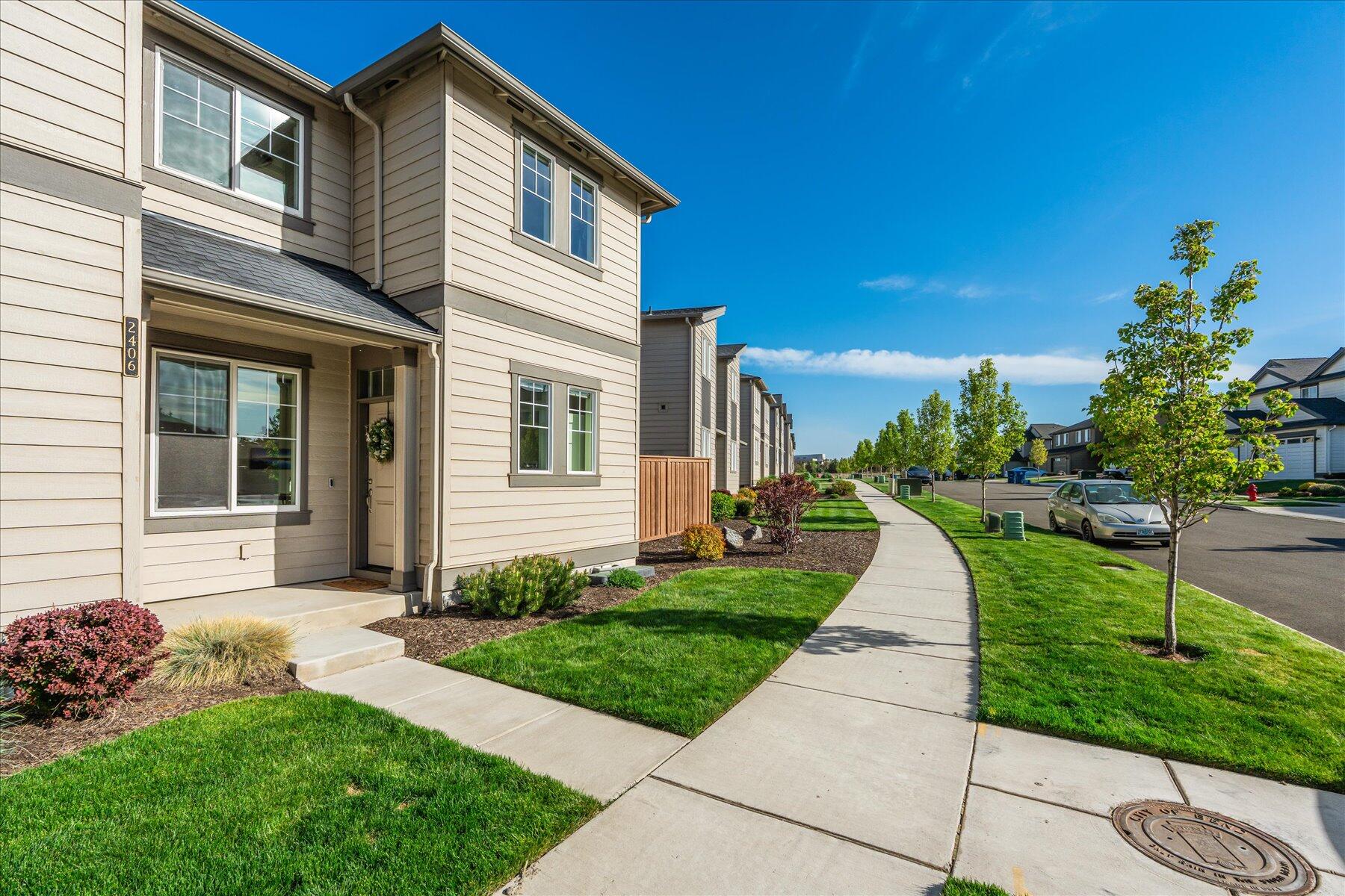 2406 NE Victor Place