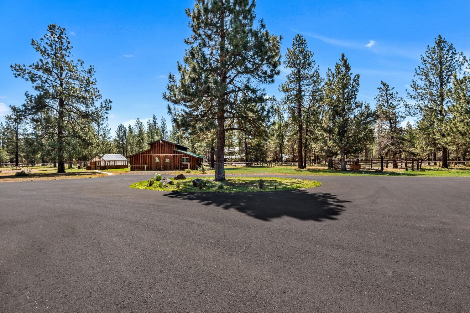 69269 Crooked Horseshoe Road