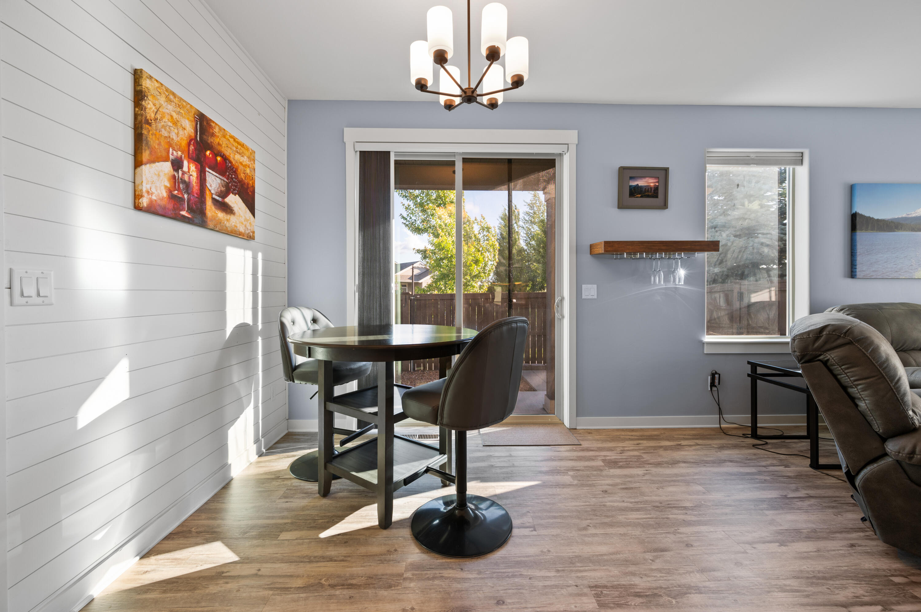 4392 SW Canal Boulevard