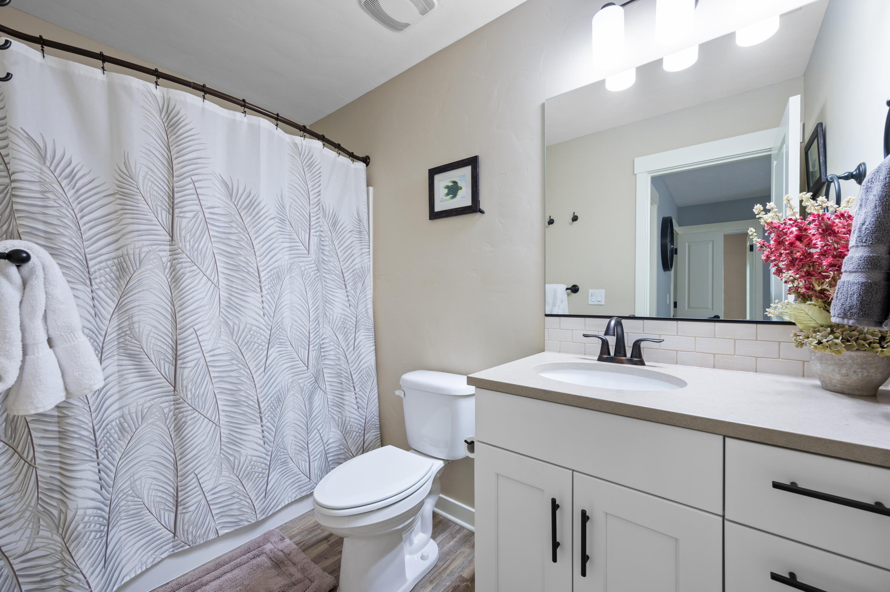 4392 SW Canal Boulevard