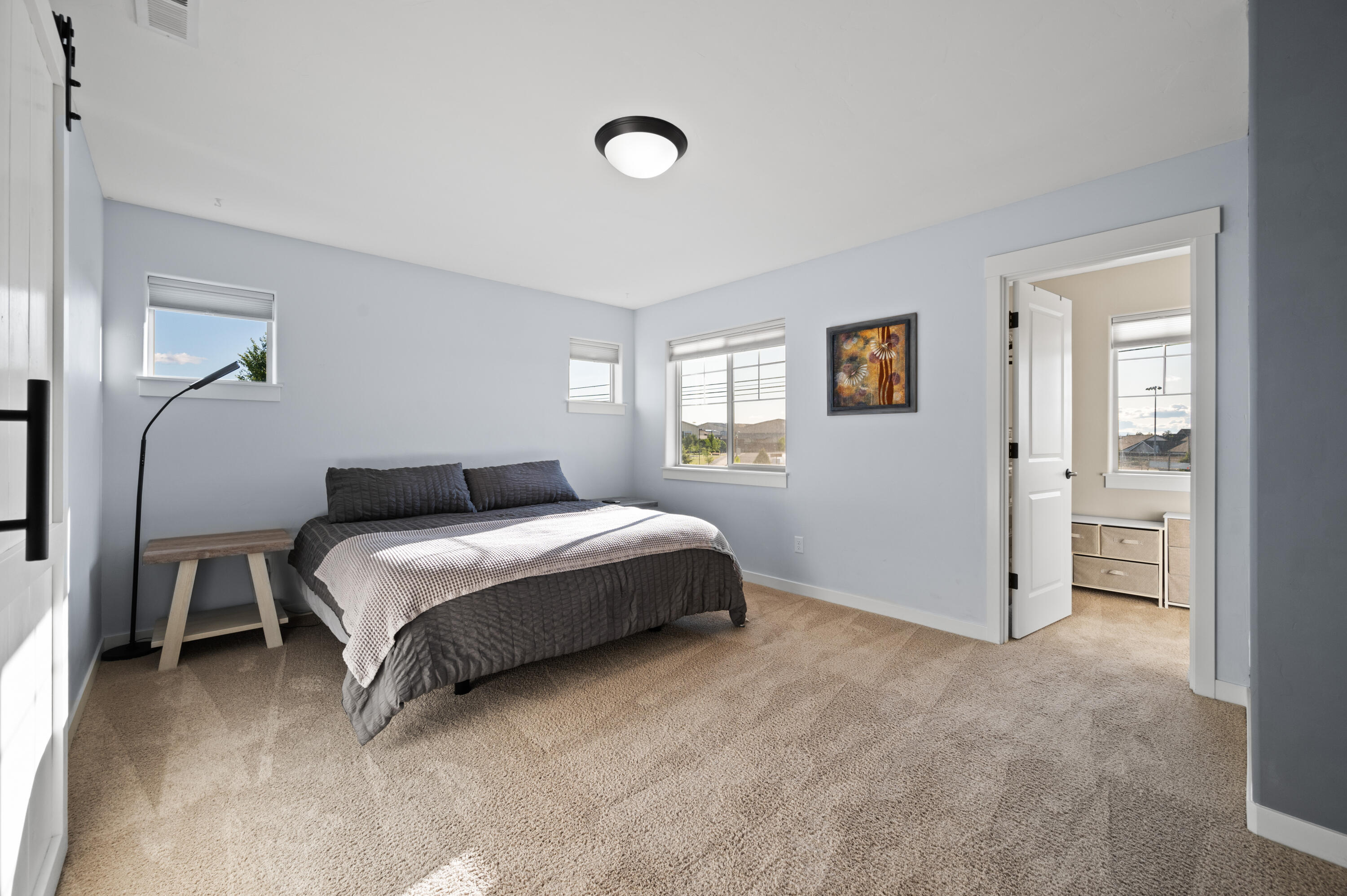 4392 SW Canal Boulevard