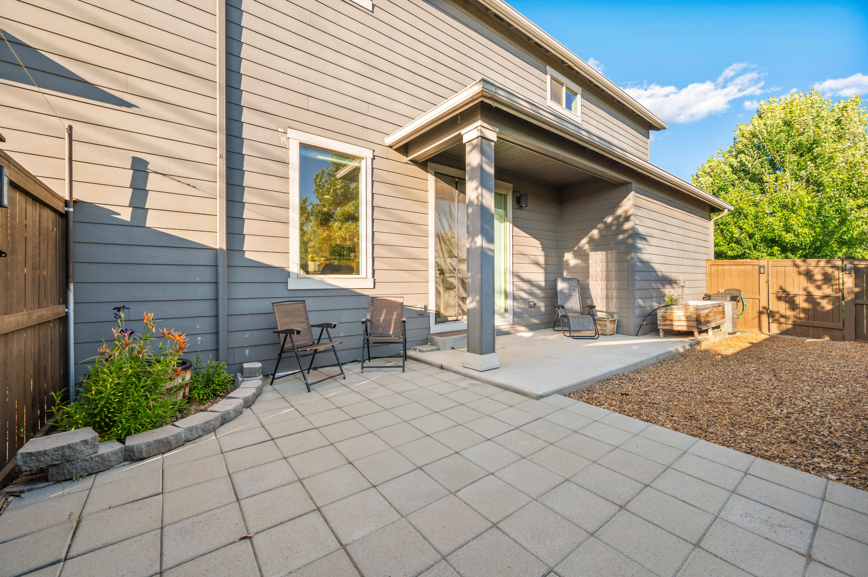 4392 SW Canal Boulevard