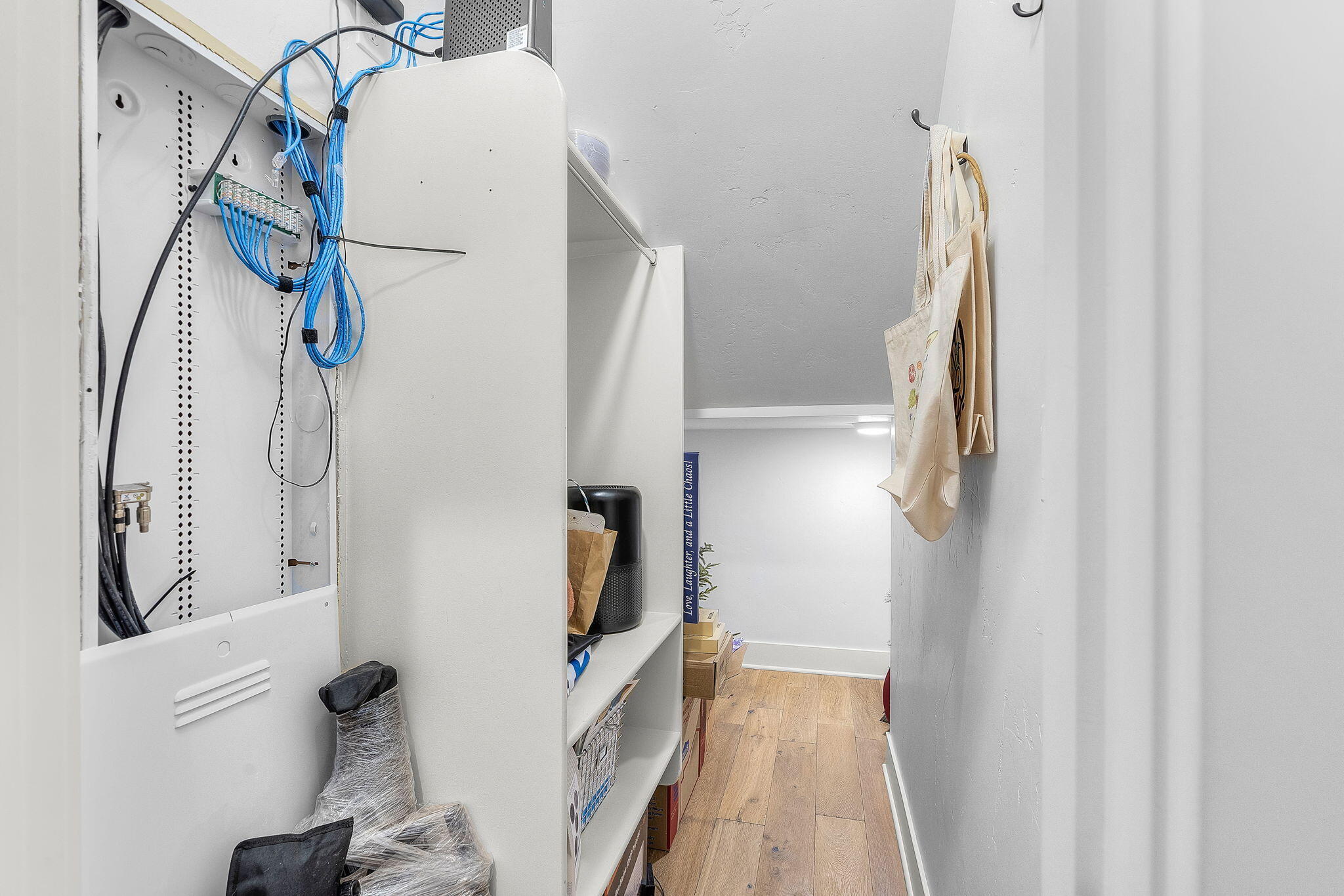 459 W St Helens Avenue