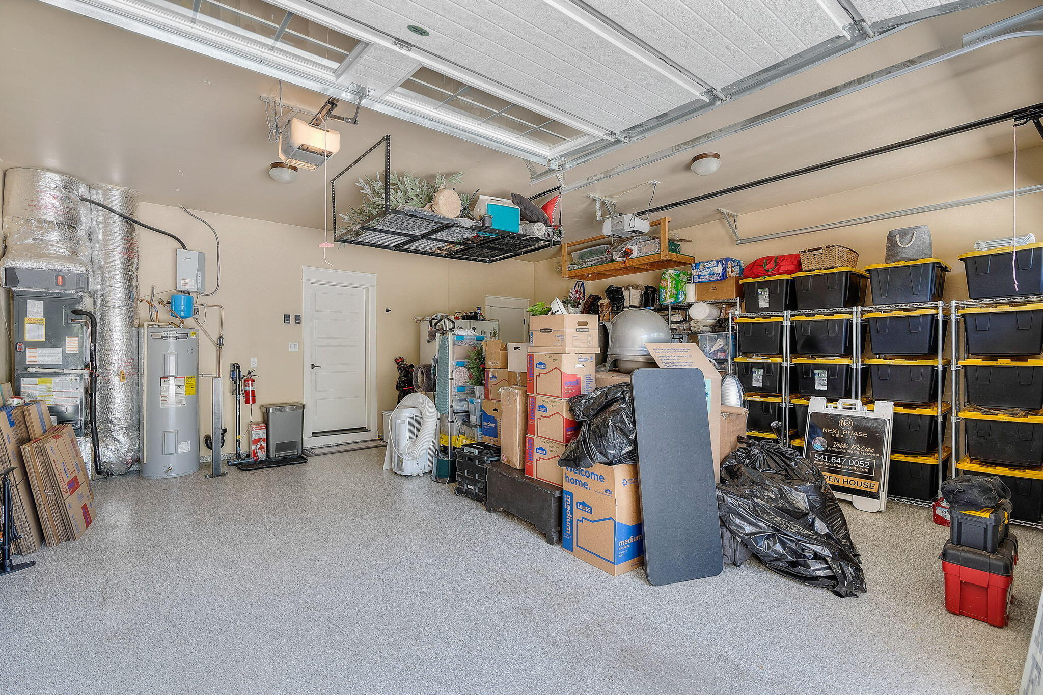 459 W St Helens Avenue