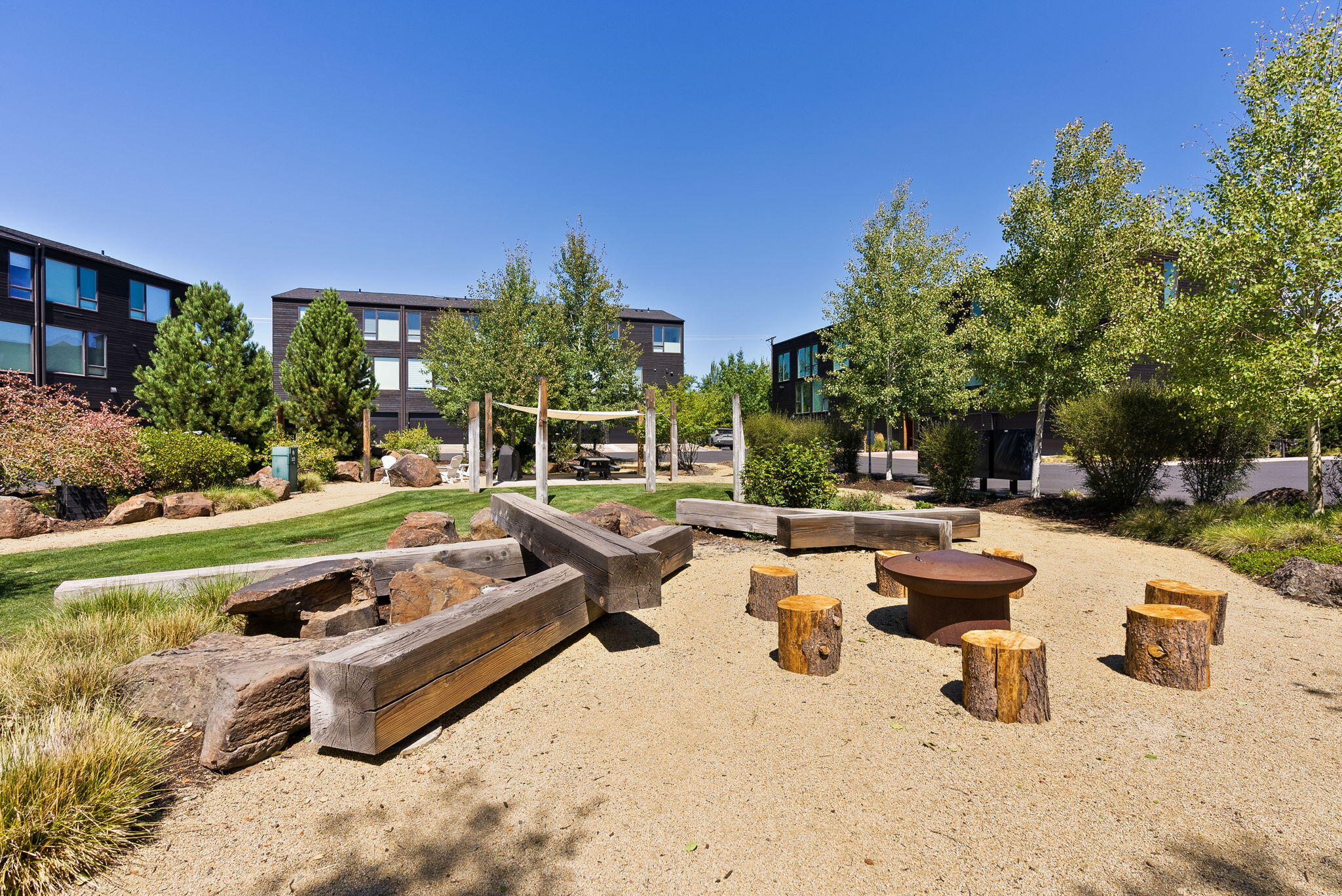 55 SW Wall Street, #4 & 4A