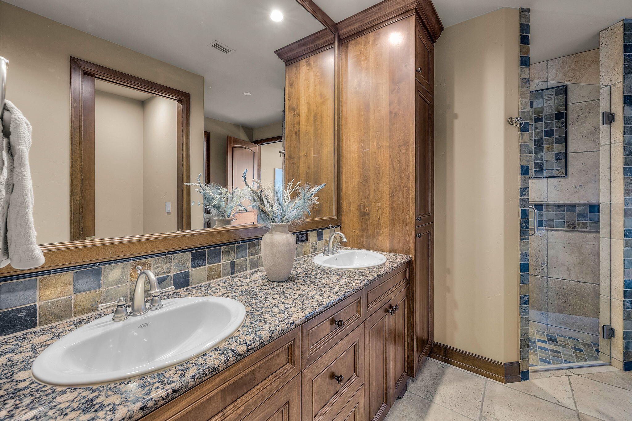 363 SW Bluff Drive, 409